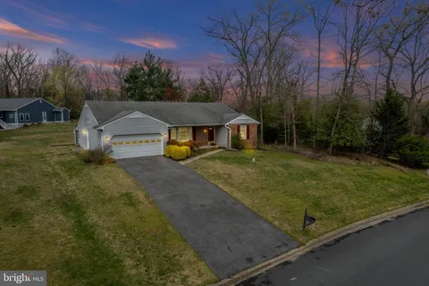 762 Cougar Drive, Millersville, MD MLS: MDAA2109678
