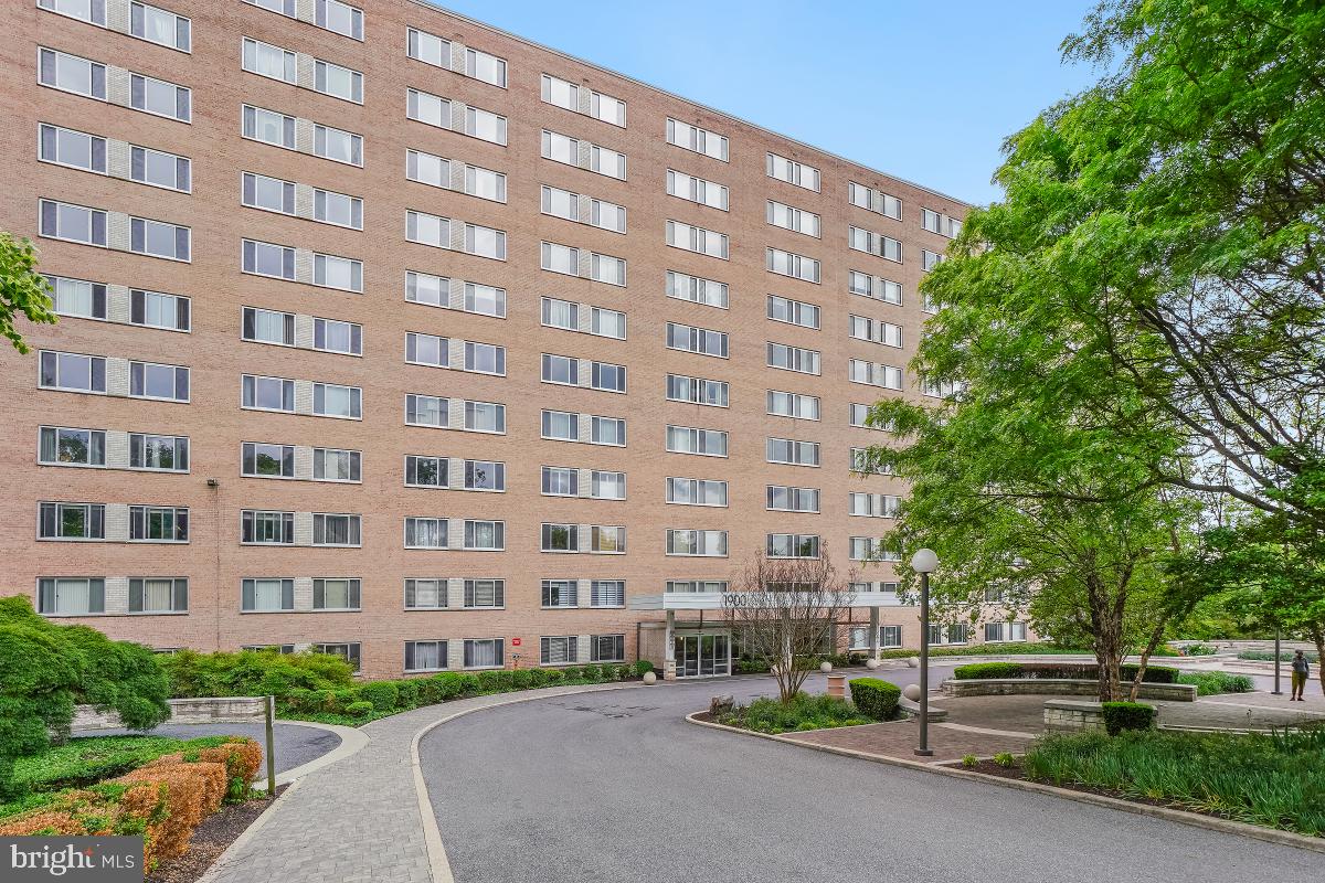 1900 LYTTONSVILLE ROAD 216