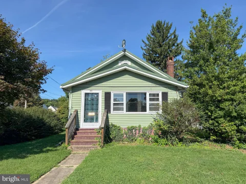 MLS: DENC2111138