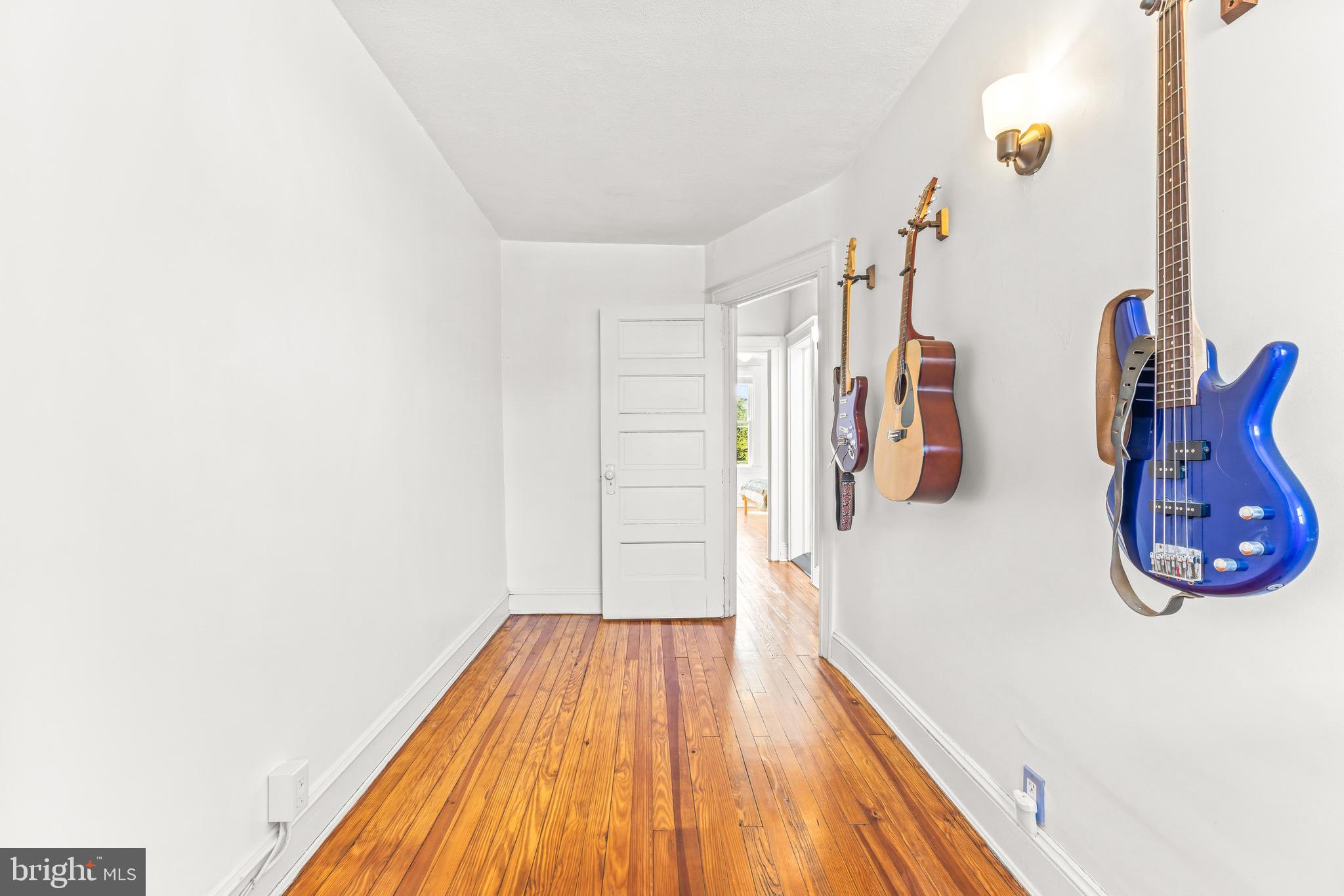 CHARLES VILLAGE - Residential