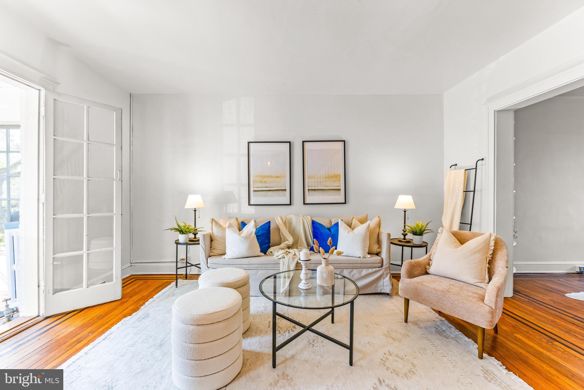 CHARLES VILLAGE - Residential