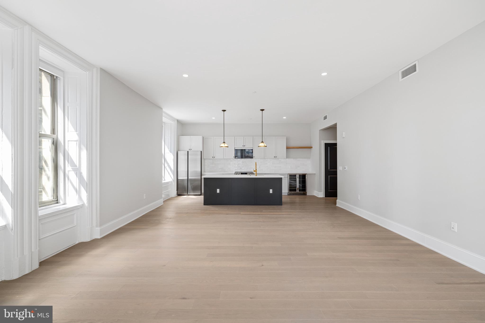 CENTER CITY - Residential Lease