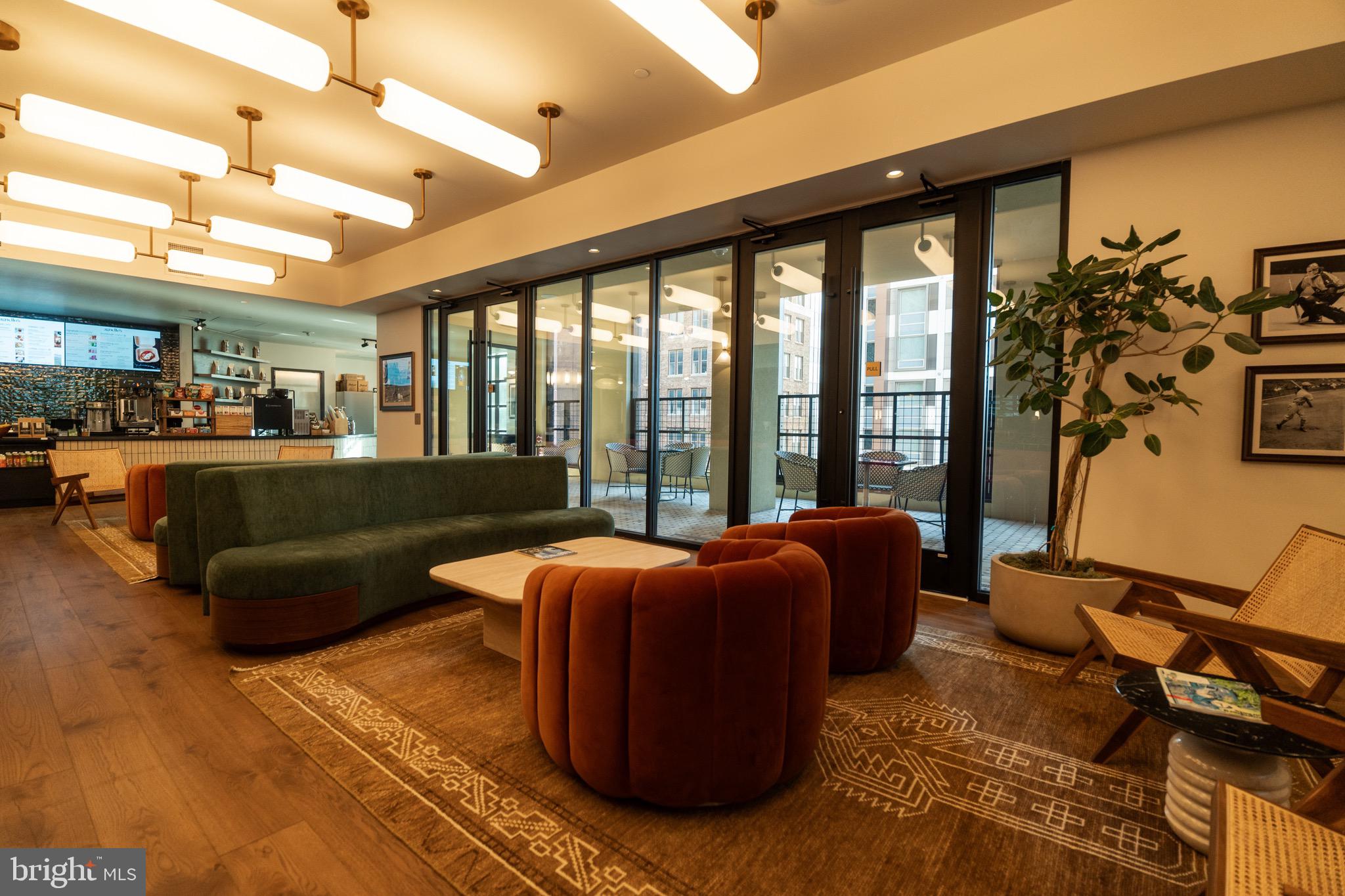 CENTER CITY - Residential Lease