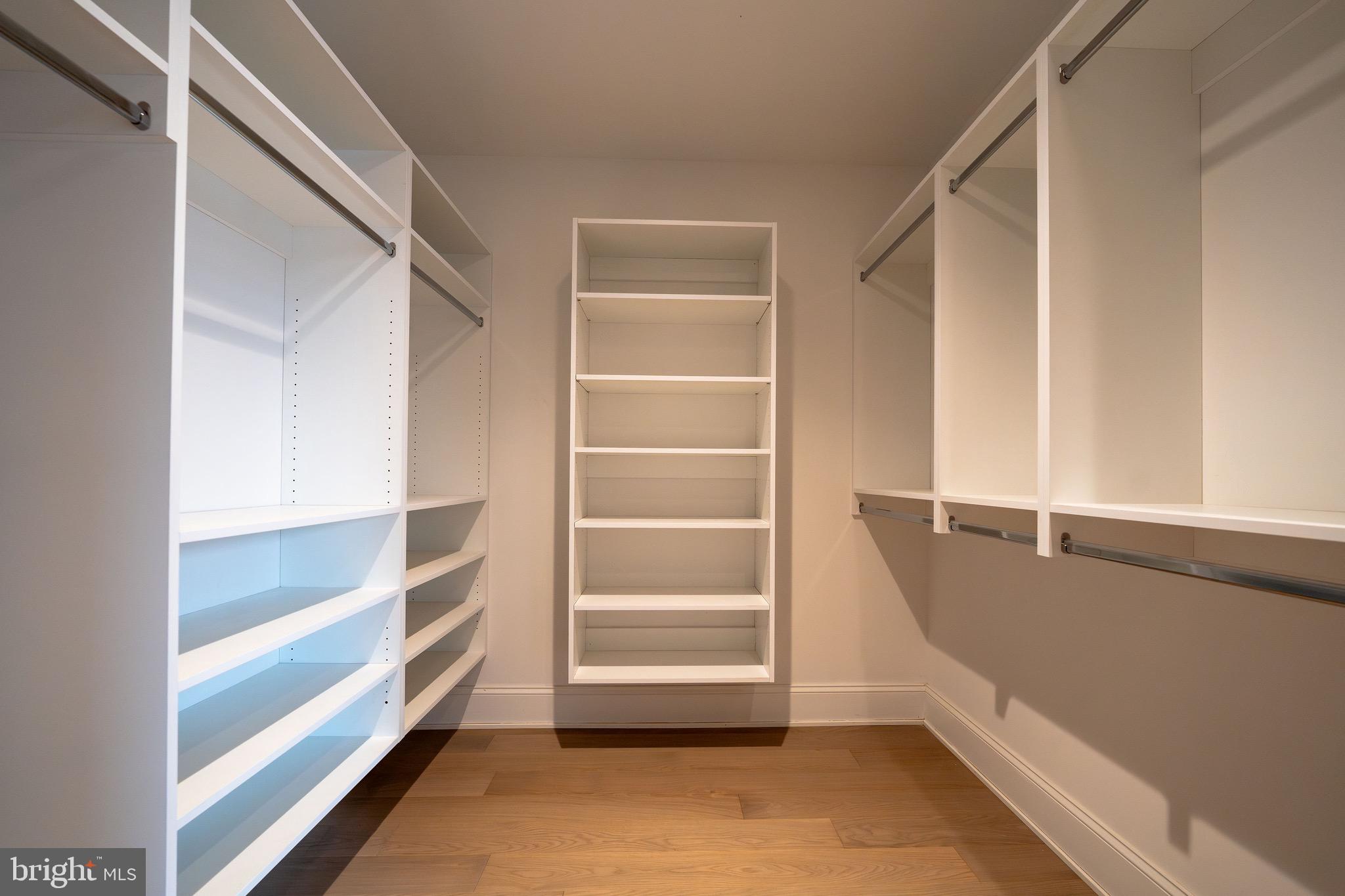 CENTER CITY - Residential Lease