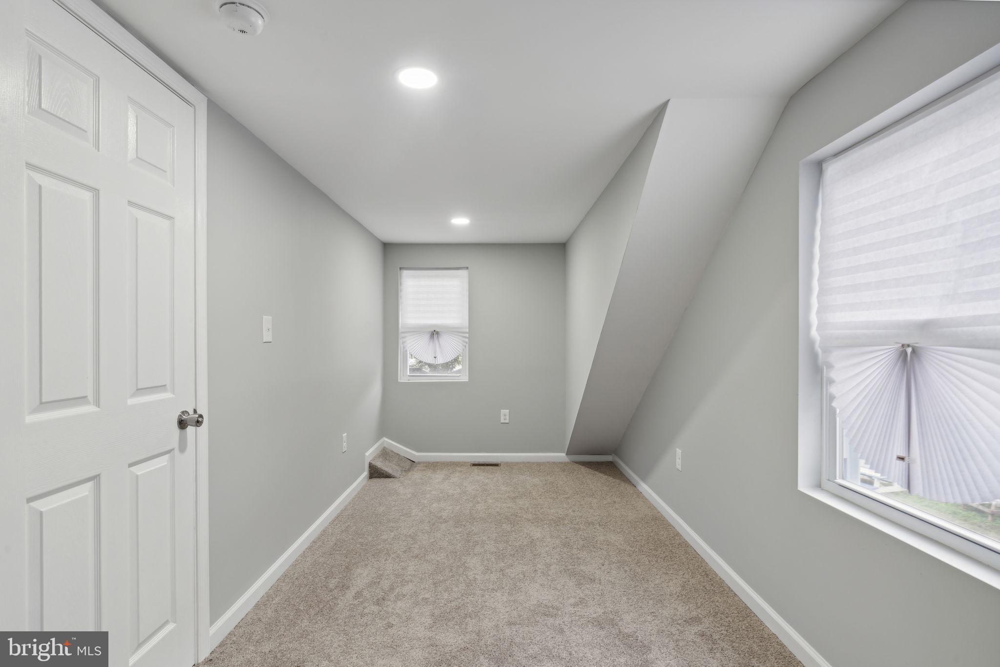 WEST LANHAM HILLS - Residential