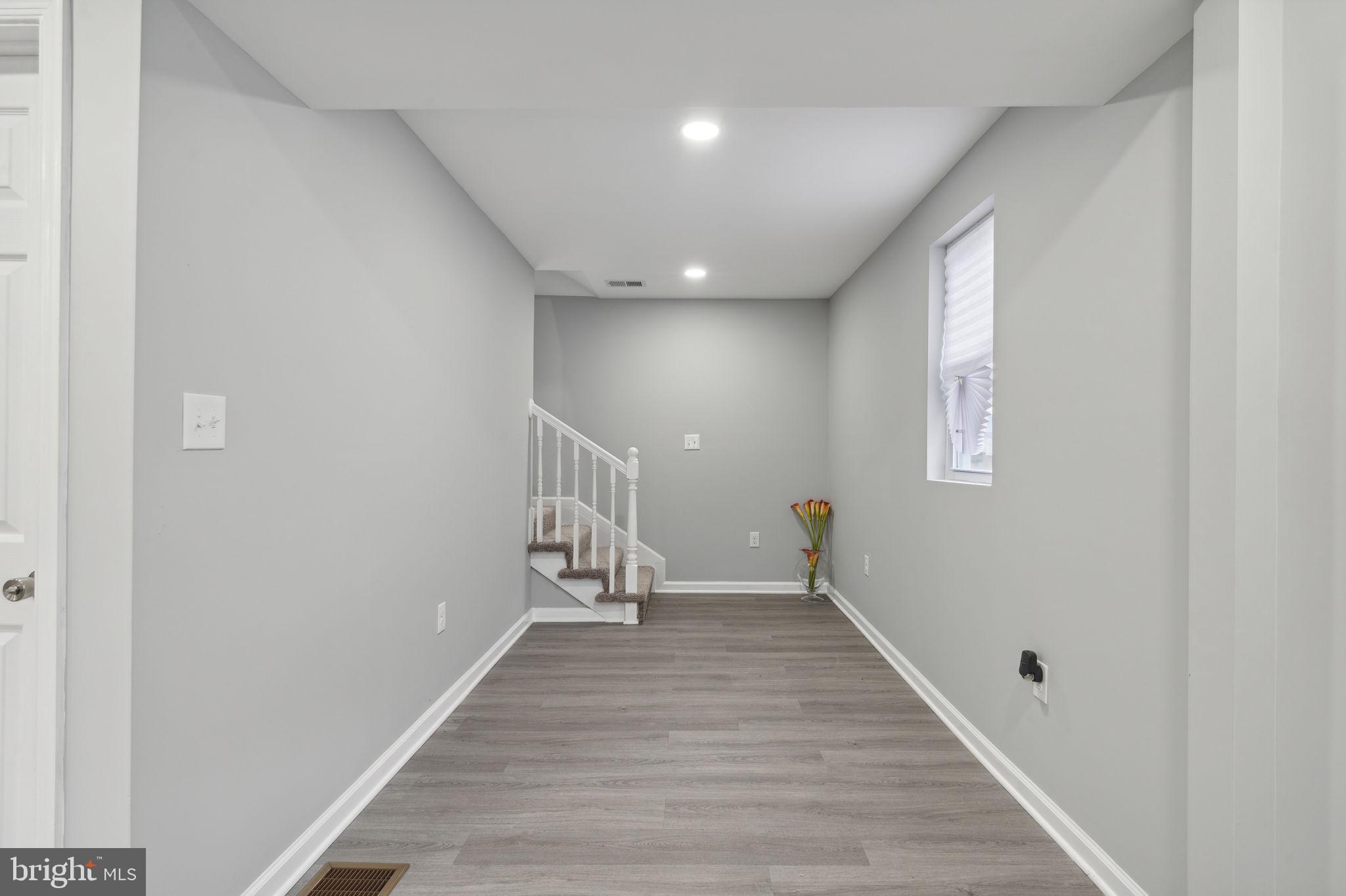 WEST LANHAM HILLS - Residential