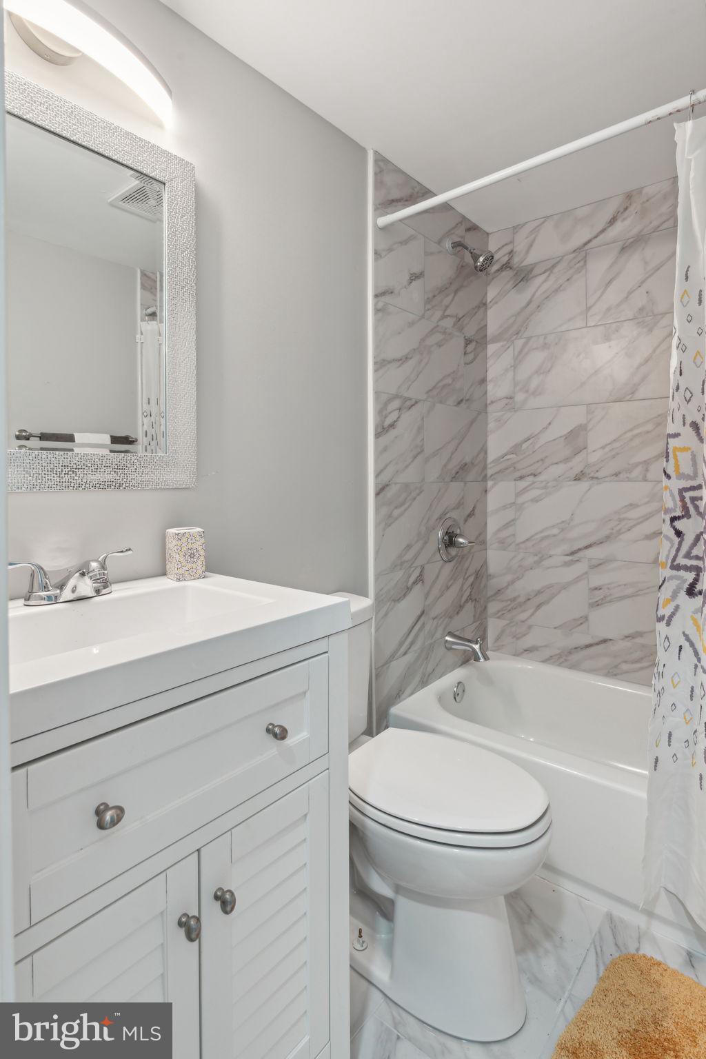 WEST LANHAM HILLS - Residential