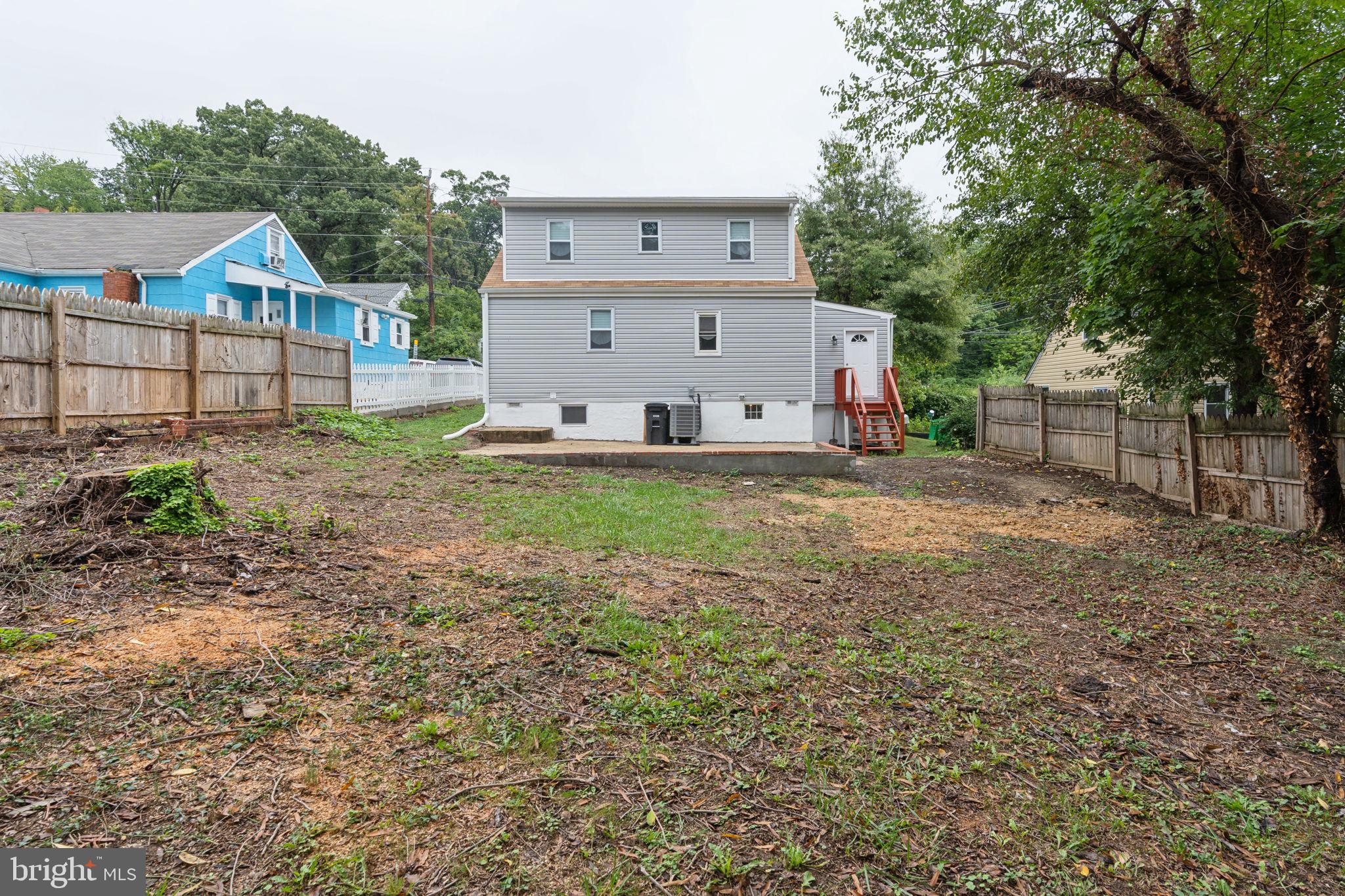WEST LANHAM HILLS - Residential