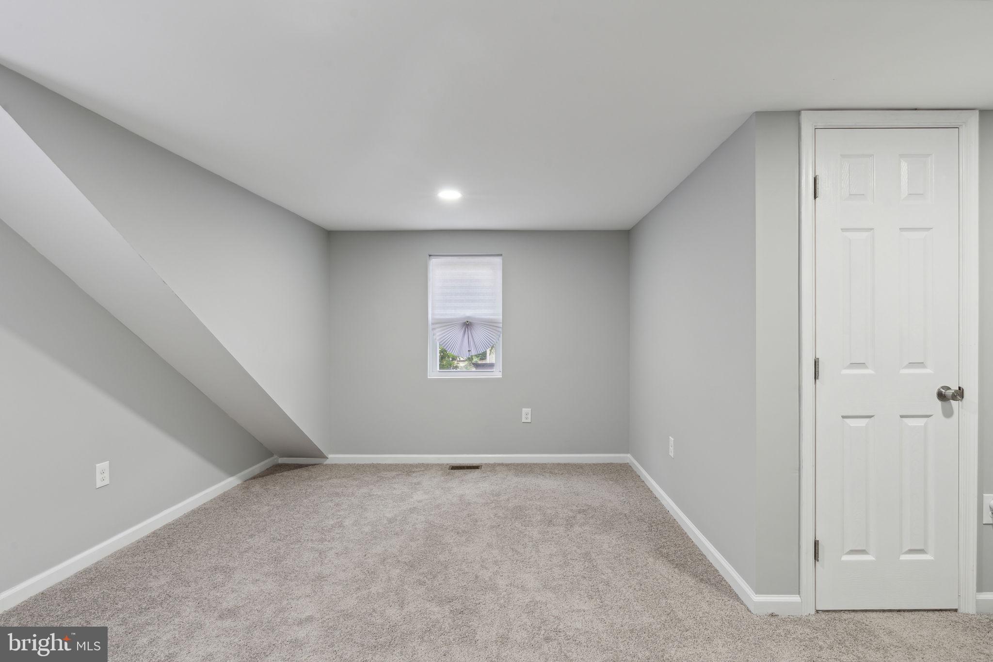 WEST LANHAM HILLS - Residential