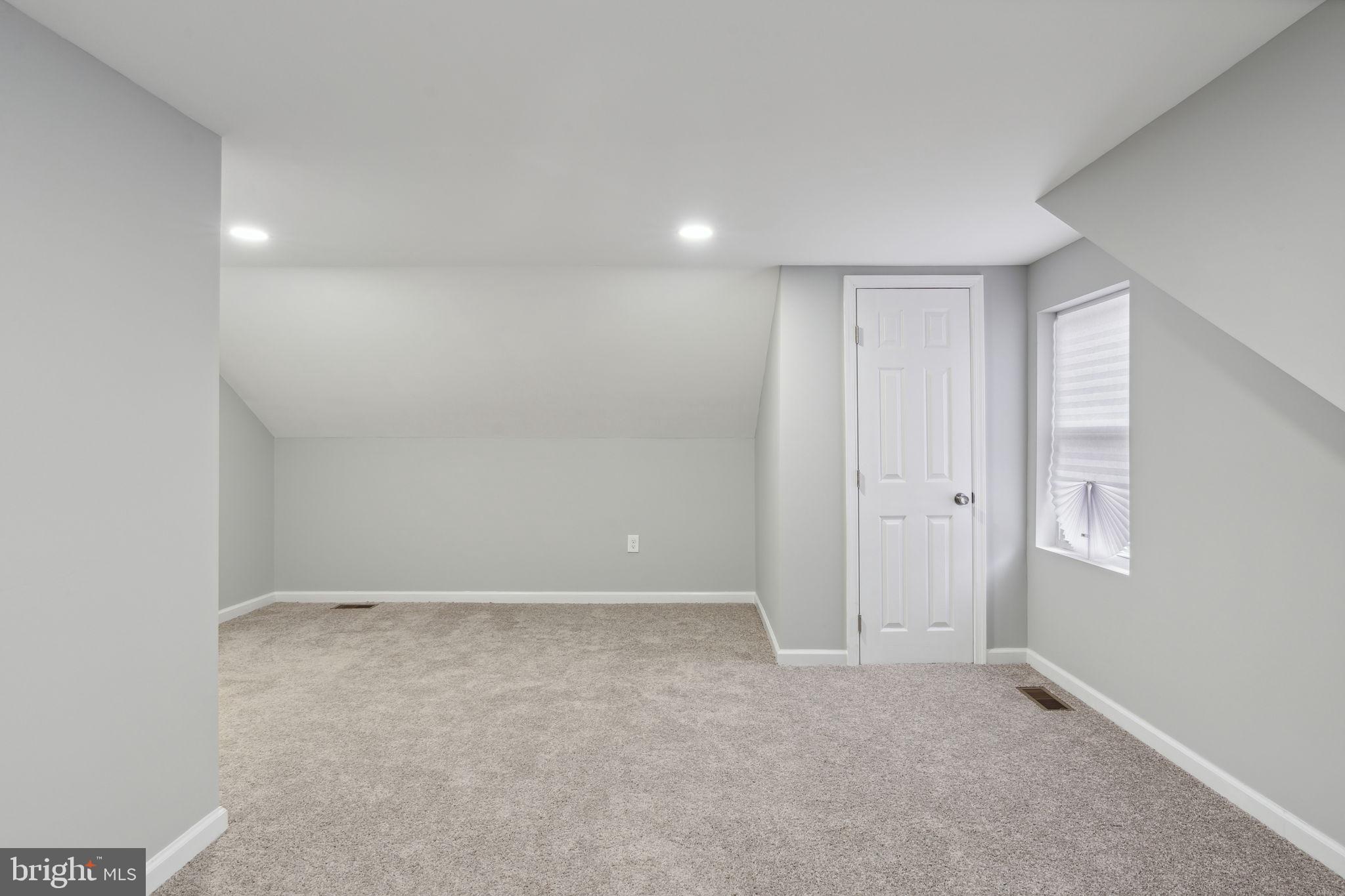 WEST LANHAM HILLS - Residential