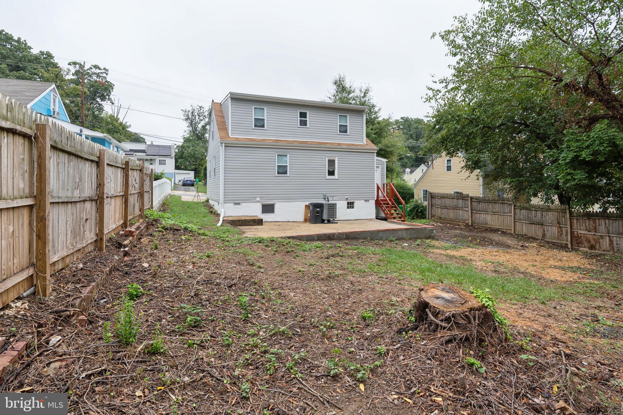 WEST LANHAM HILLS - Residential