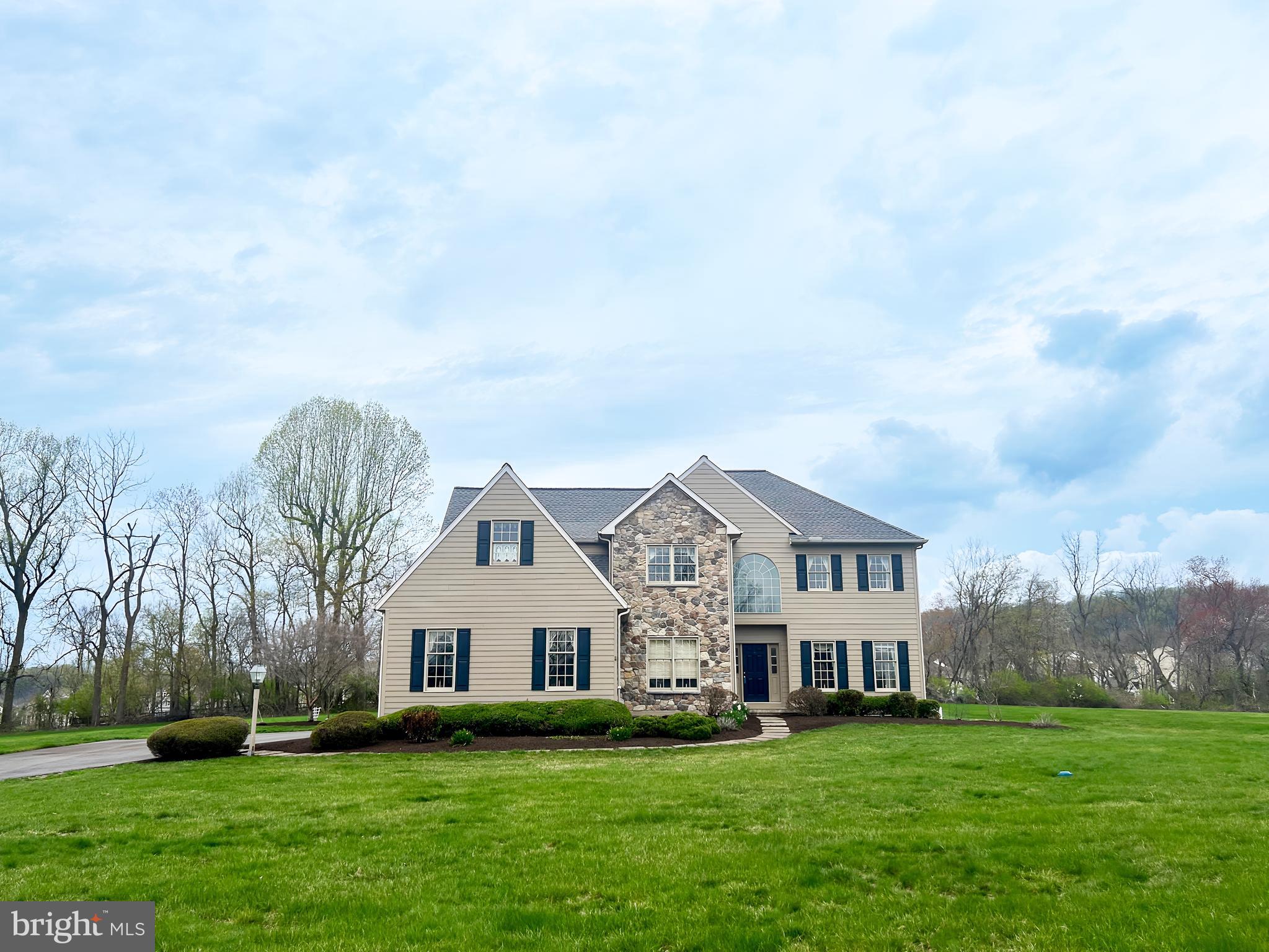 MARSHALL CREEK FAR - Residential