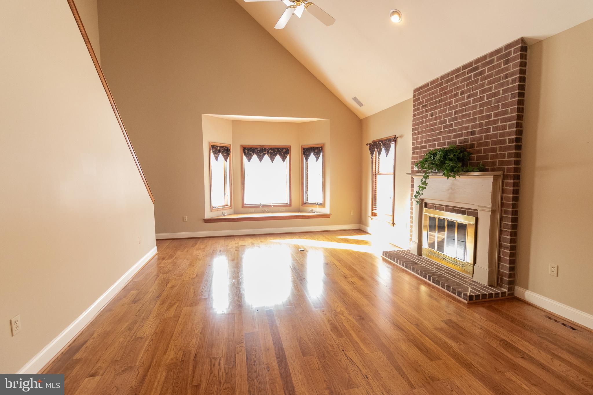 MARSHALL CREEK FAR - Residential