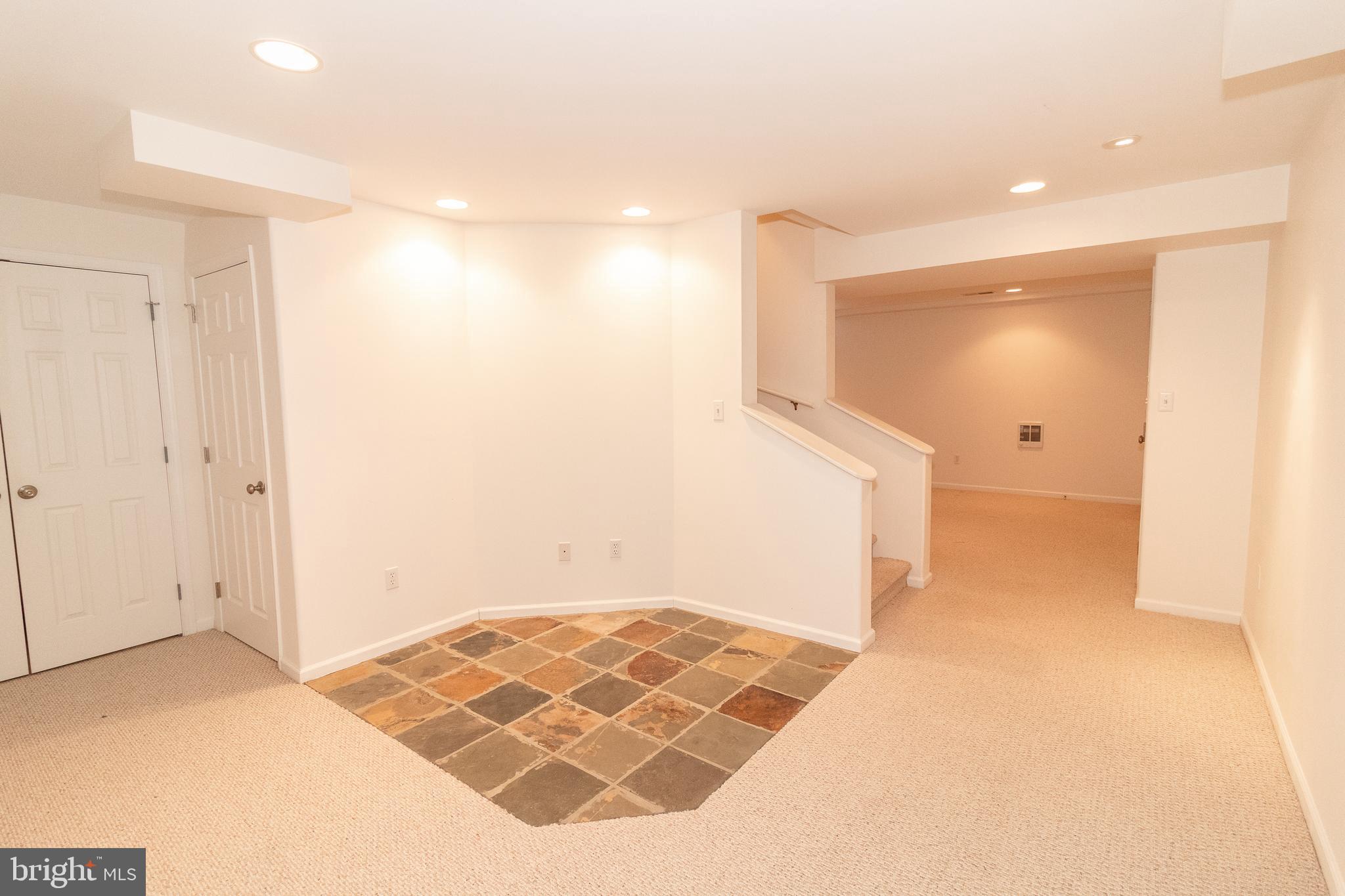 MARSHALL CREEK FAR - Residential