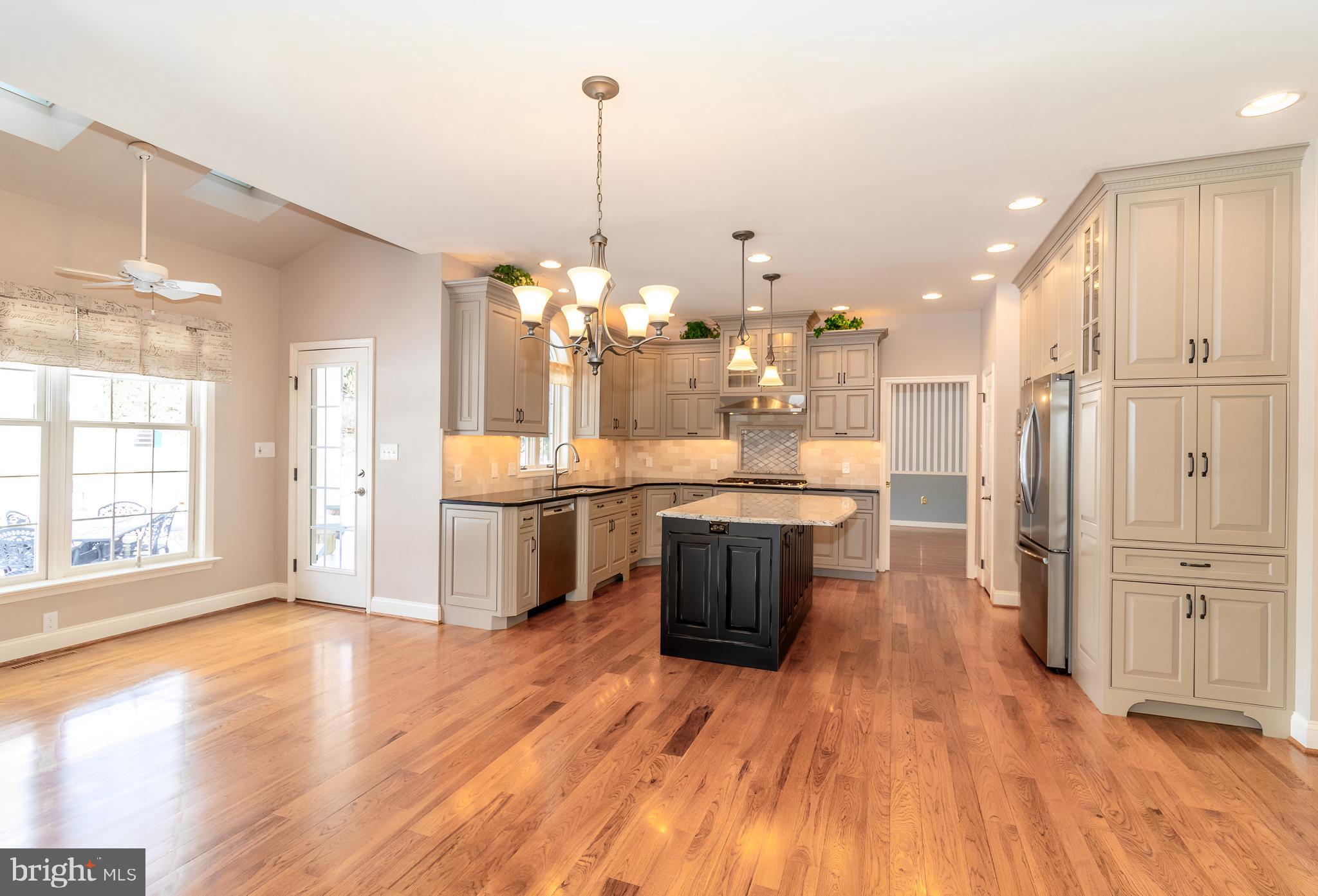 MARSHALL CREEK FAR - Residential