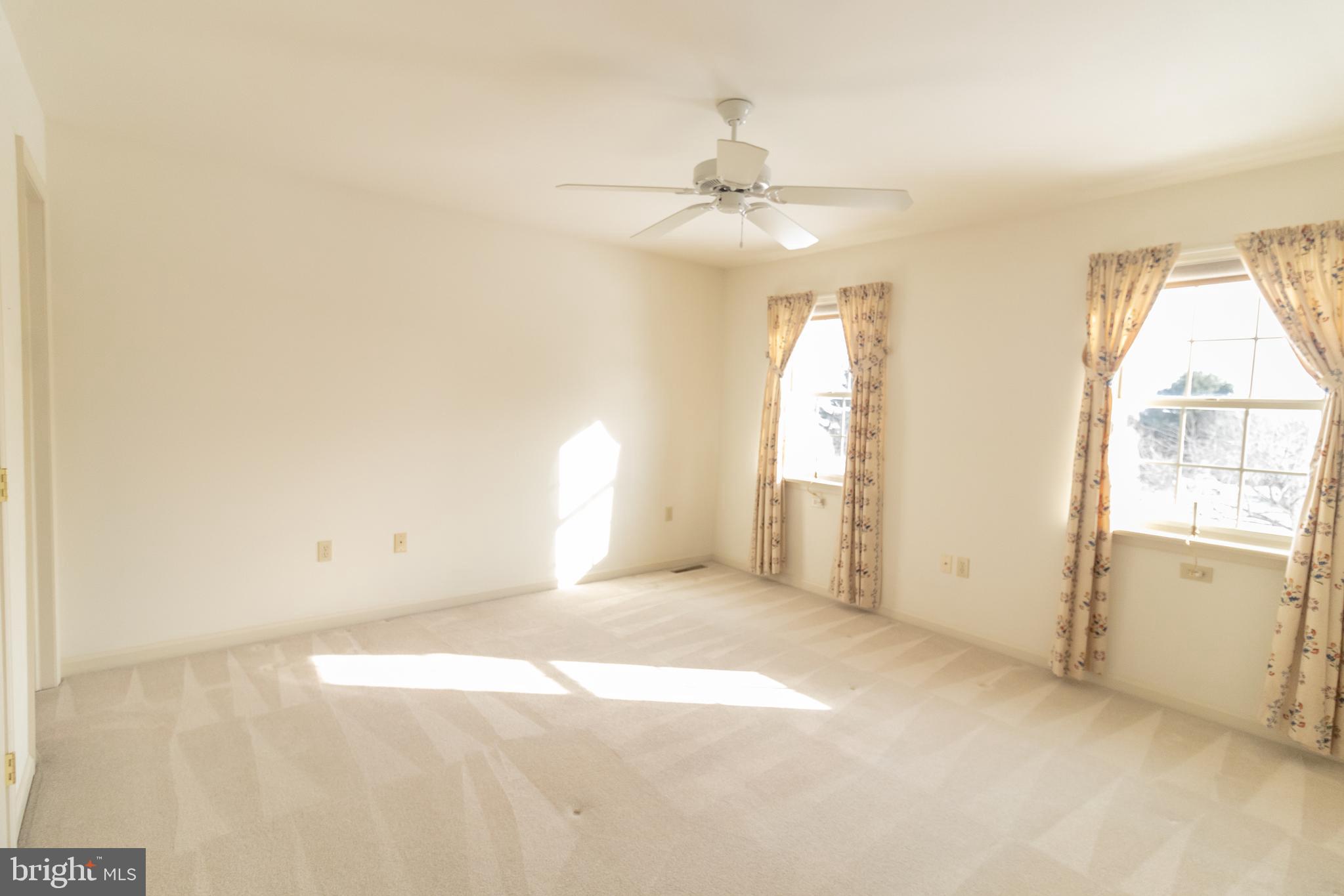 MARSHALL CREEK FAR - Residential