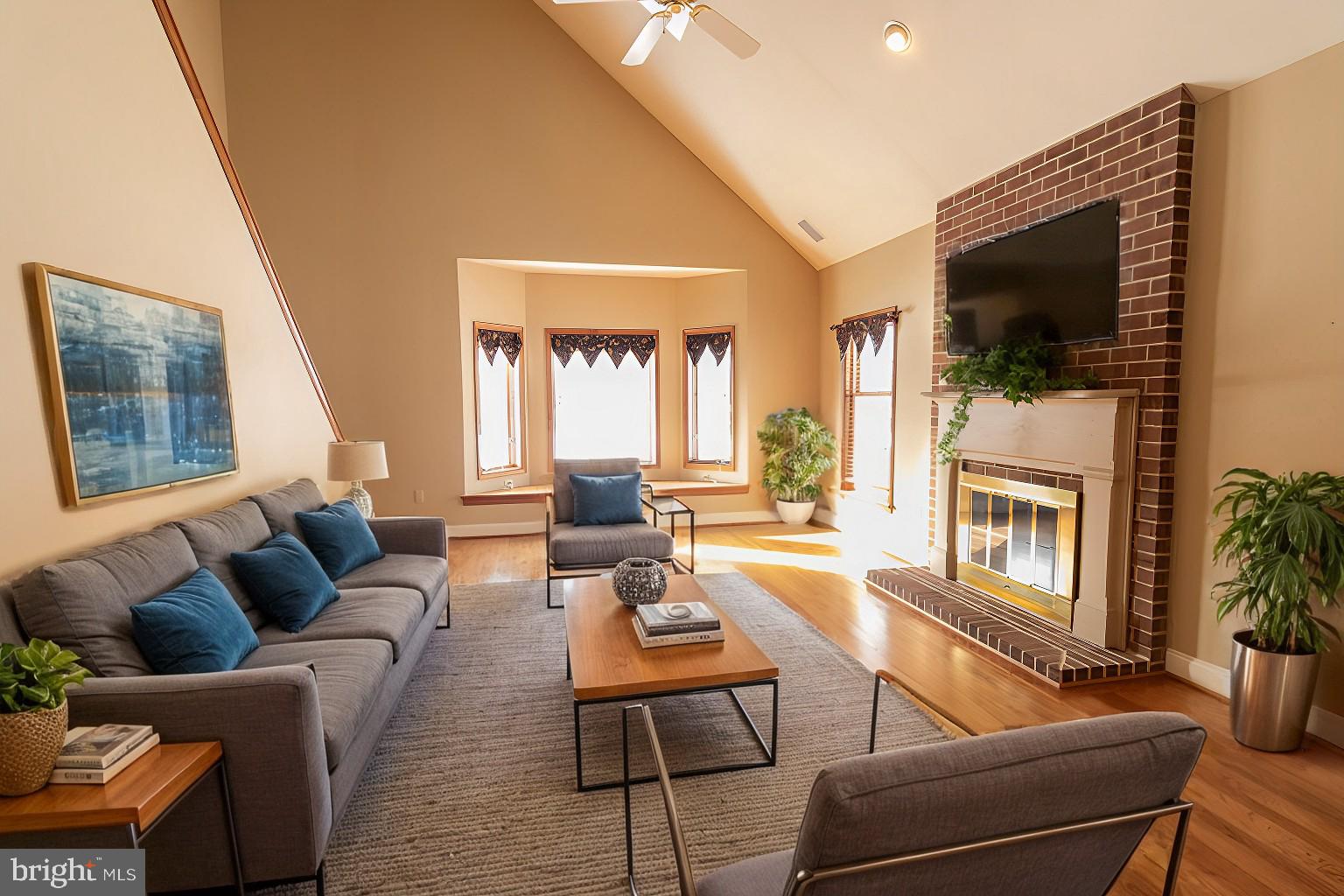 MARSHALL CREEK FAR - Residential