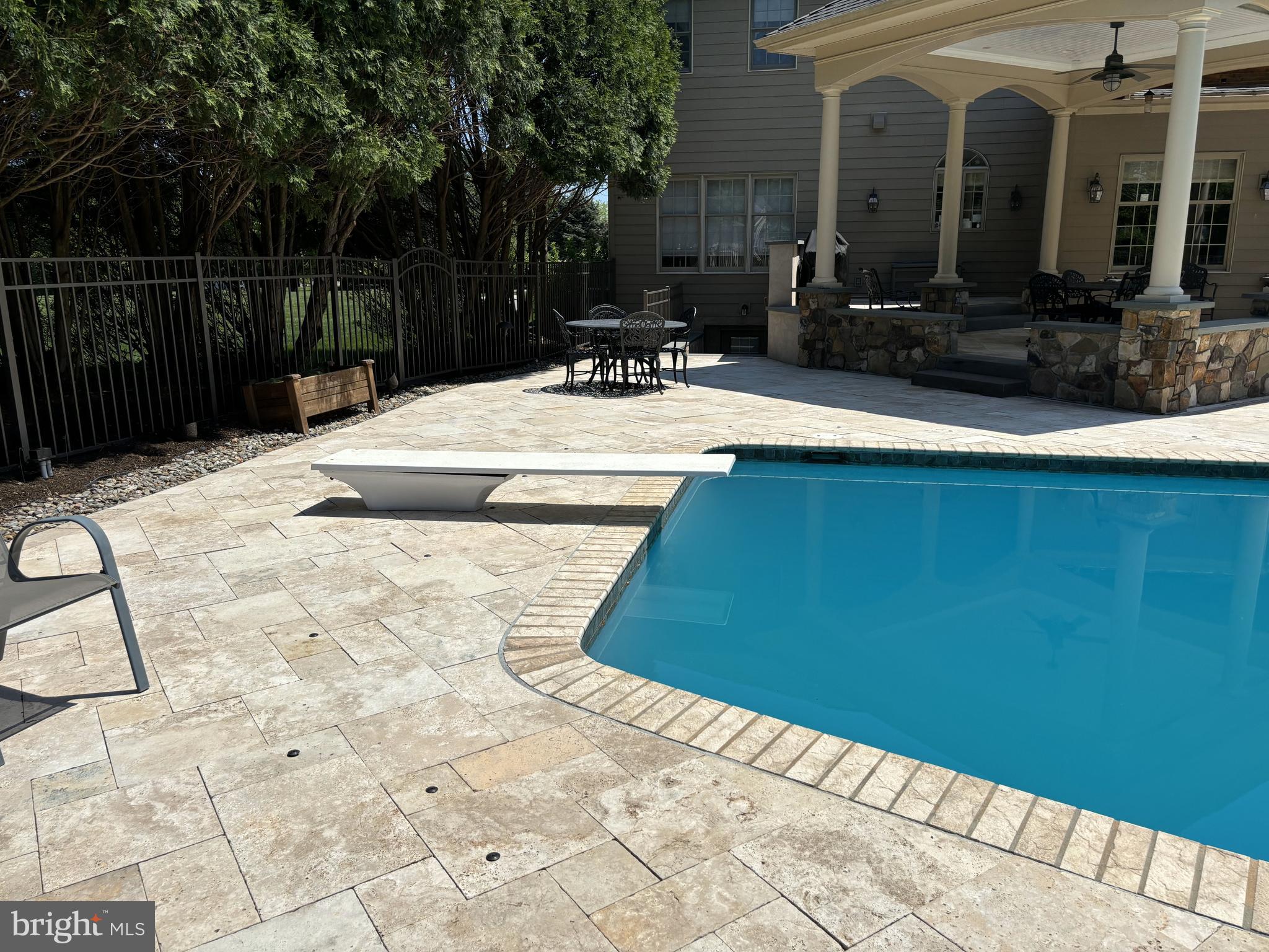 MARSHALL CREEK FAR - Residential