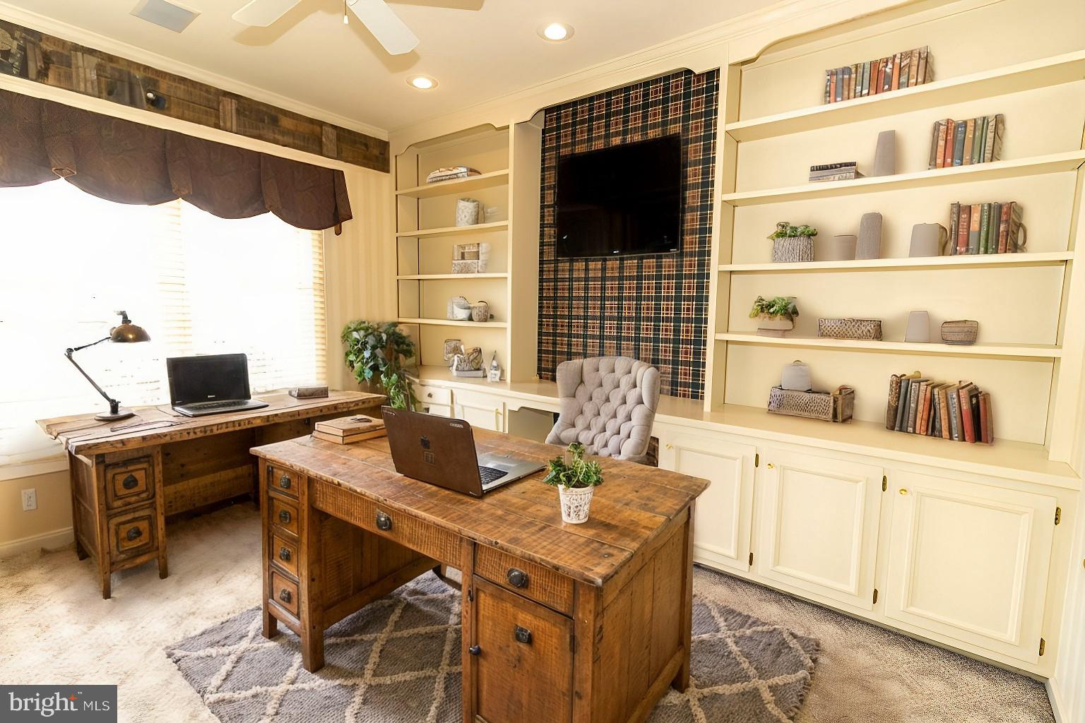 MARSHALL CREEK FAR - Residential