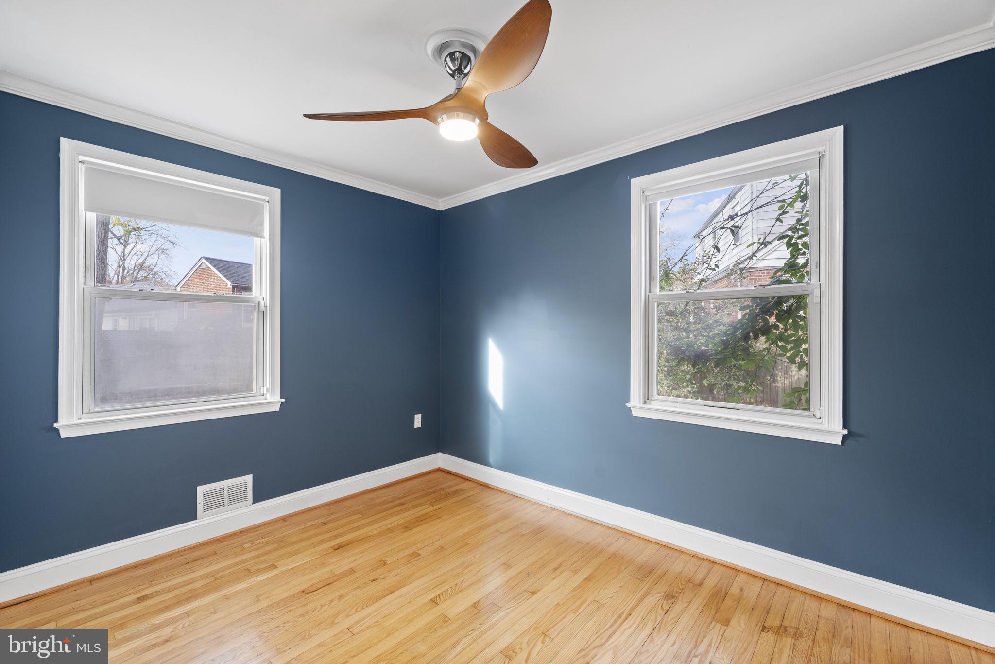 COLLEGE PARK - Residential