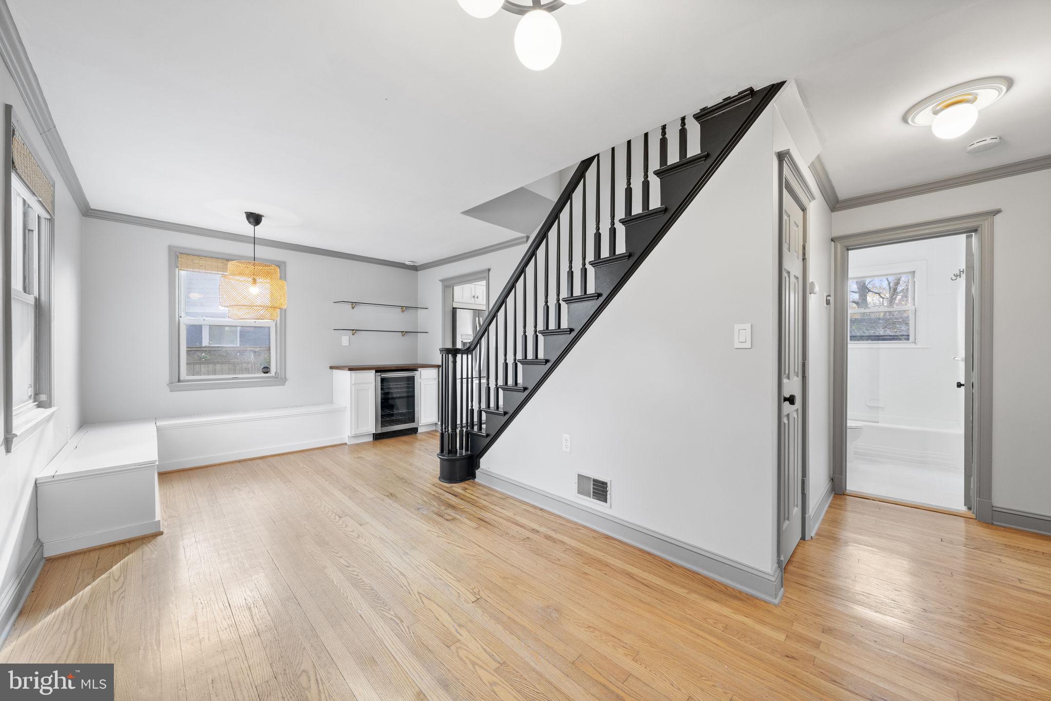 COLLEGE PARK - Residential