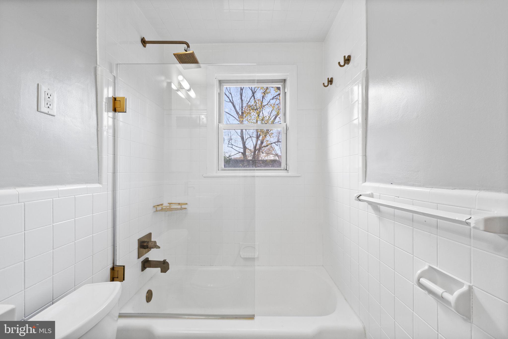 COLLEGE PARK - Residential