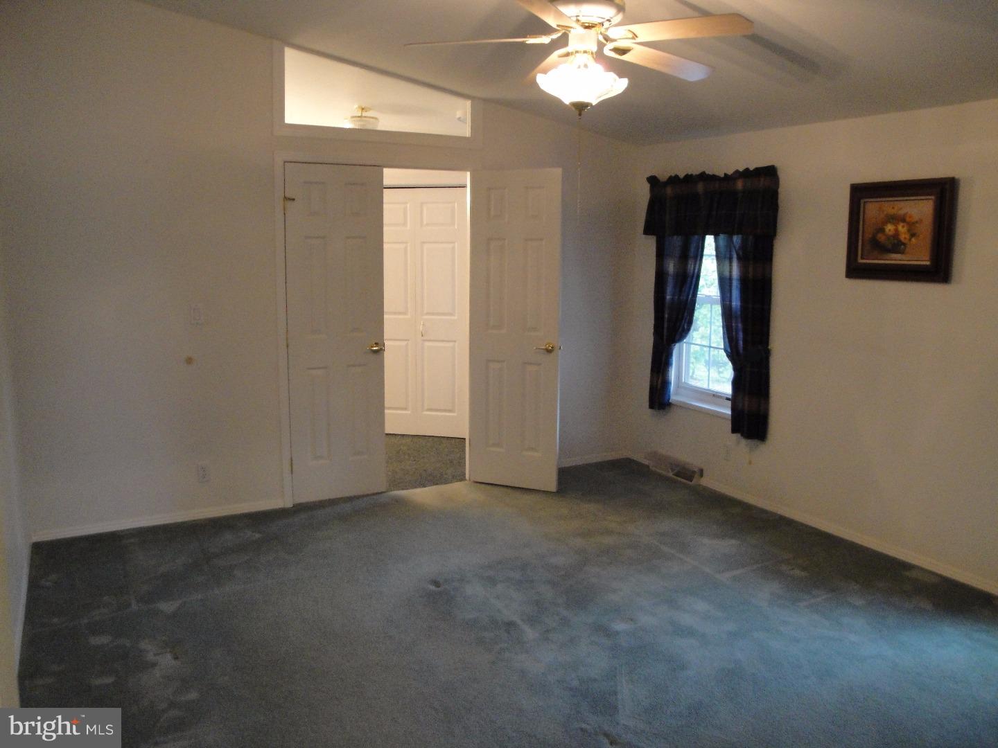 QUIET ACRES - Residential