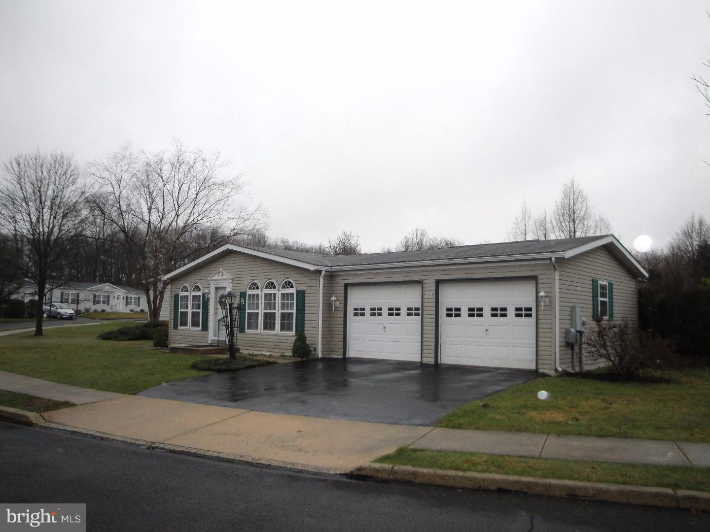 QUIET ACRES - Residential