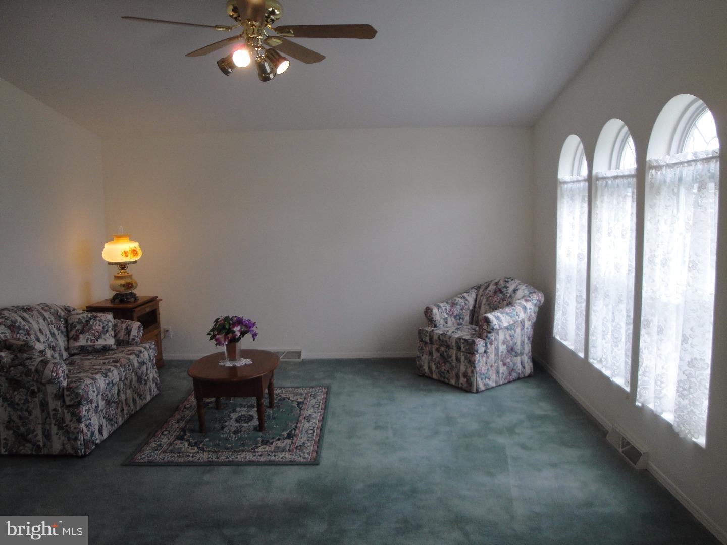 QUIET ACRES - Residential