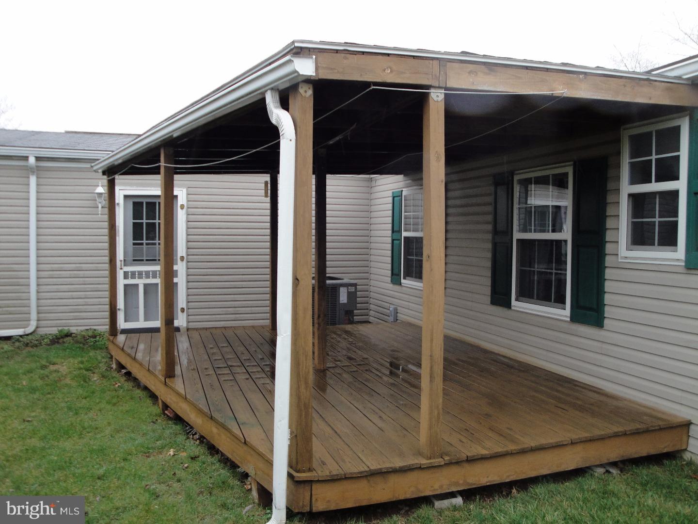 QUIET ACRES - Residential