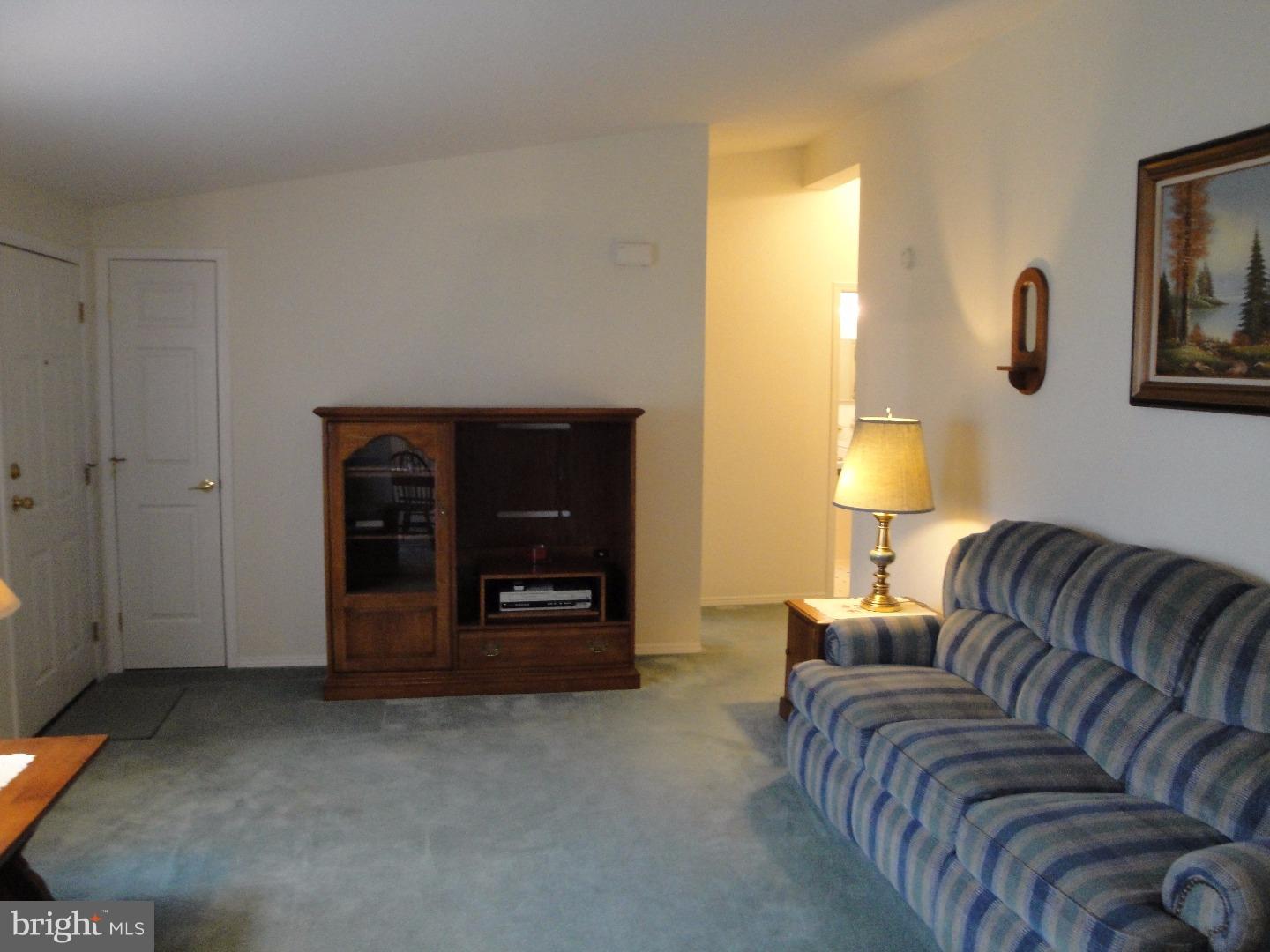 QUIET ACRES - Residential