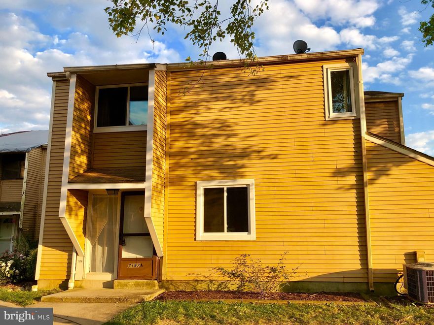 Nice Cozy 3 bedroom 2.5 bath townhouse.  Huge eat-in kitchen plus separate dining room. Large living room. Master bedroom with double closets and master bath. Fenced-in private patio with storage shed. Tons of storage including a huge attic with pull-down stairs. Washer/dryer. Loads of big closets. Newer windows and sliding door.  Walk to shopping, restaurants and movie theatre.  Minutes to I-270/I-70/I-15.