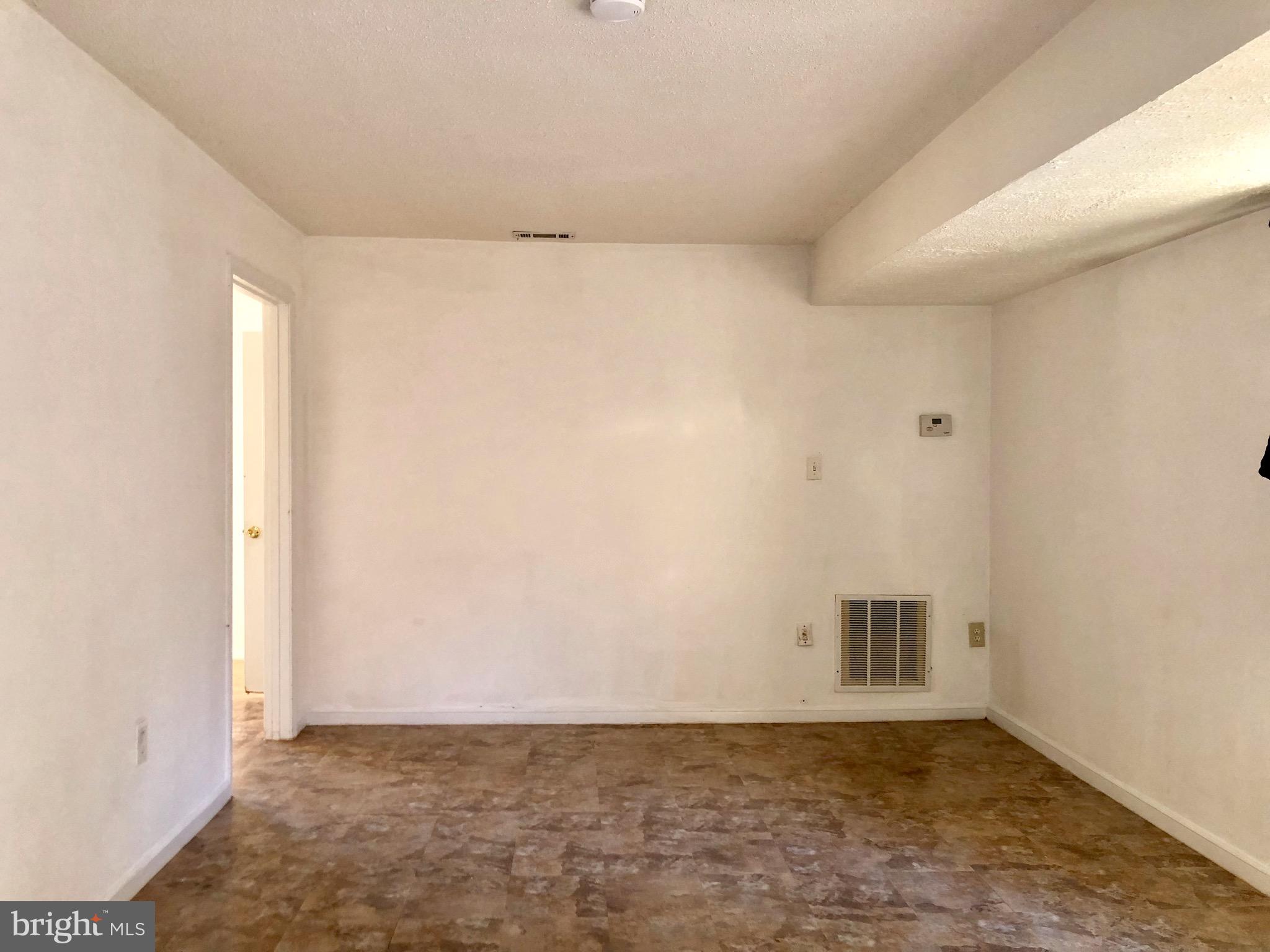 COUNTRYSIDE - Residential Lease