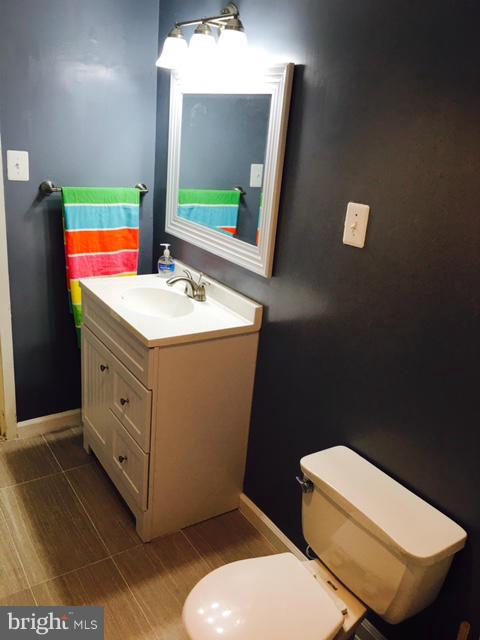 SKYLINE PLAZA - Residential Lease