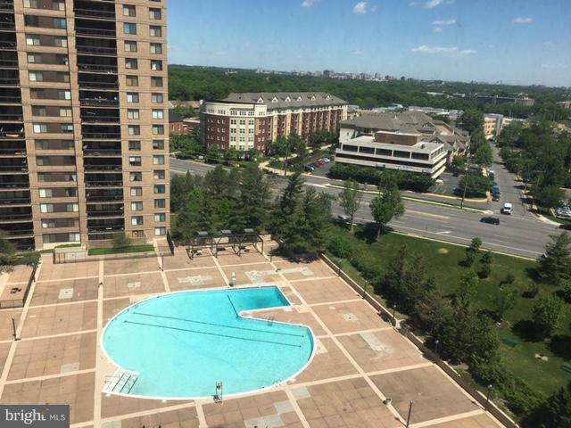 SKYLINE PLAZA - Residential Lease