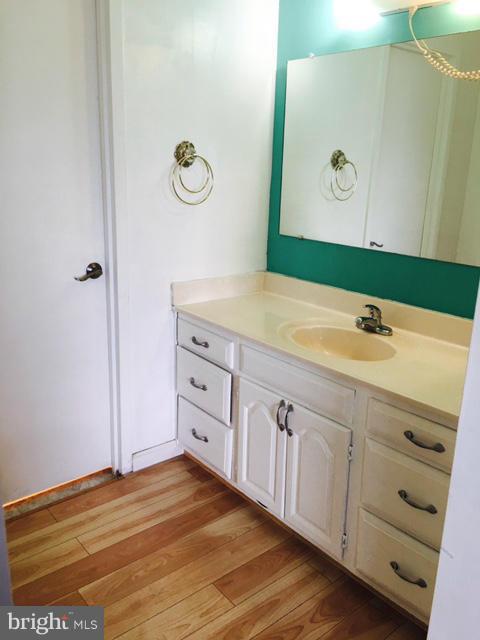 SKYLINE PLAZA - Residential Lease