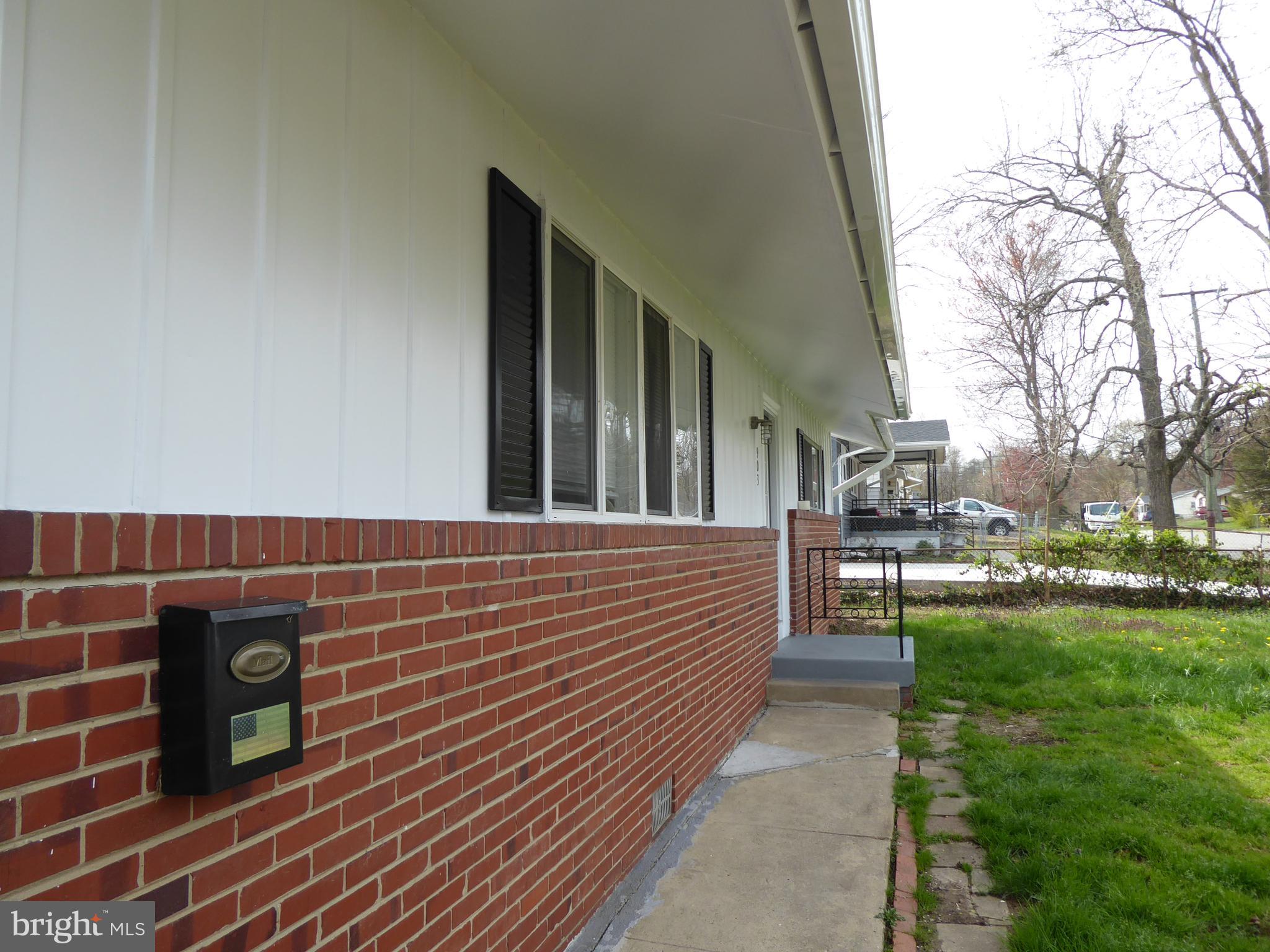 BELMONT - Residential Lease