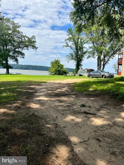 RIVERSIDE SHORES - Land