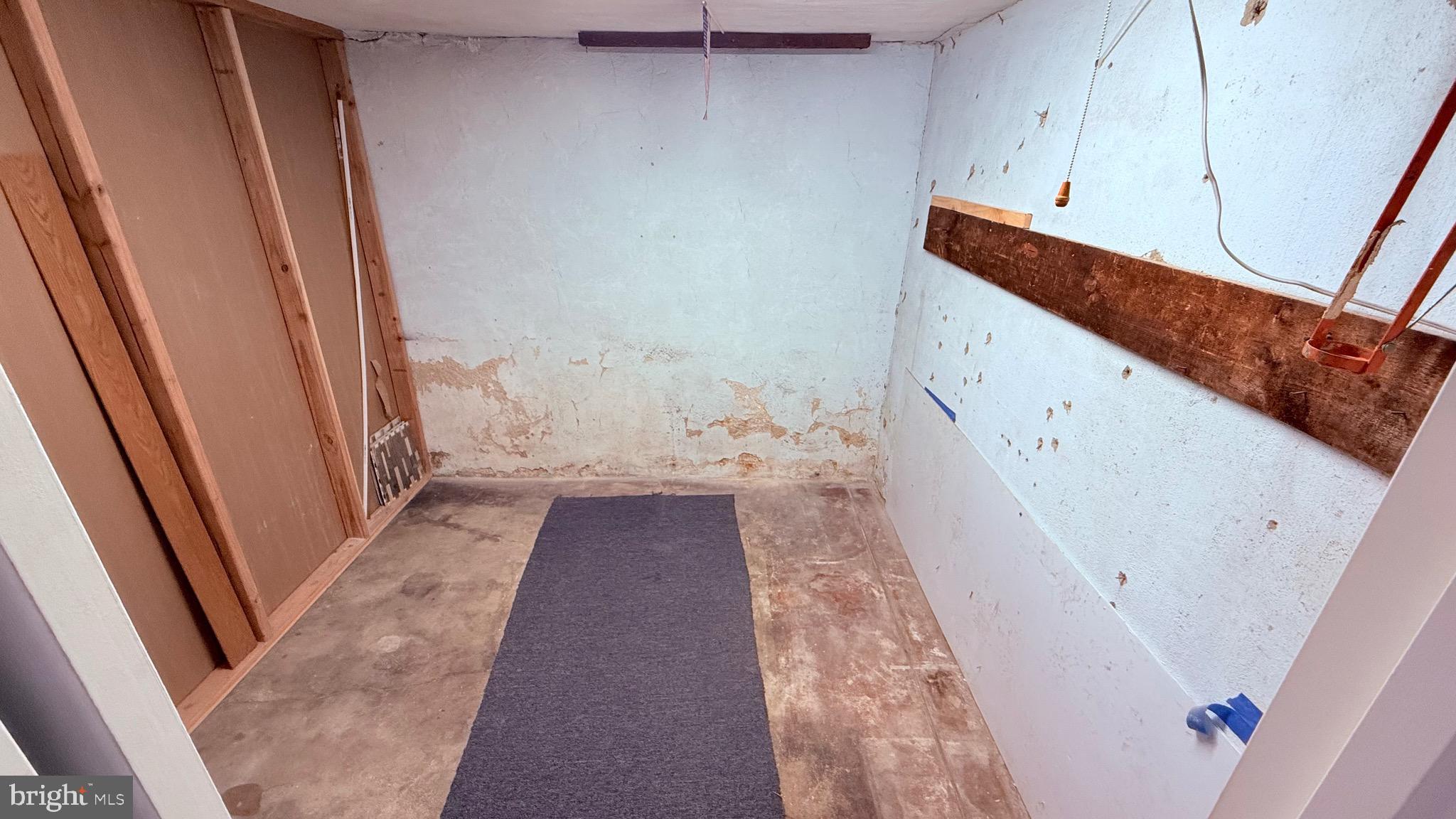 PHILADELPHIA (NORTHEAST) - Residential