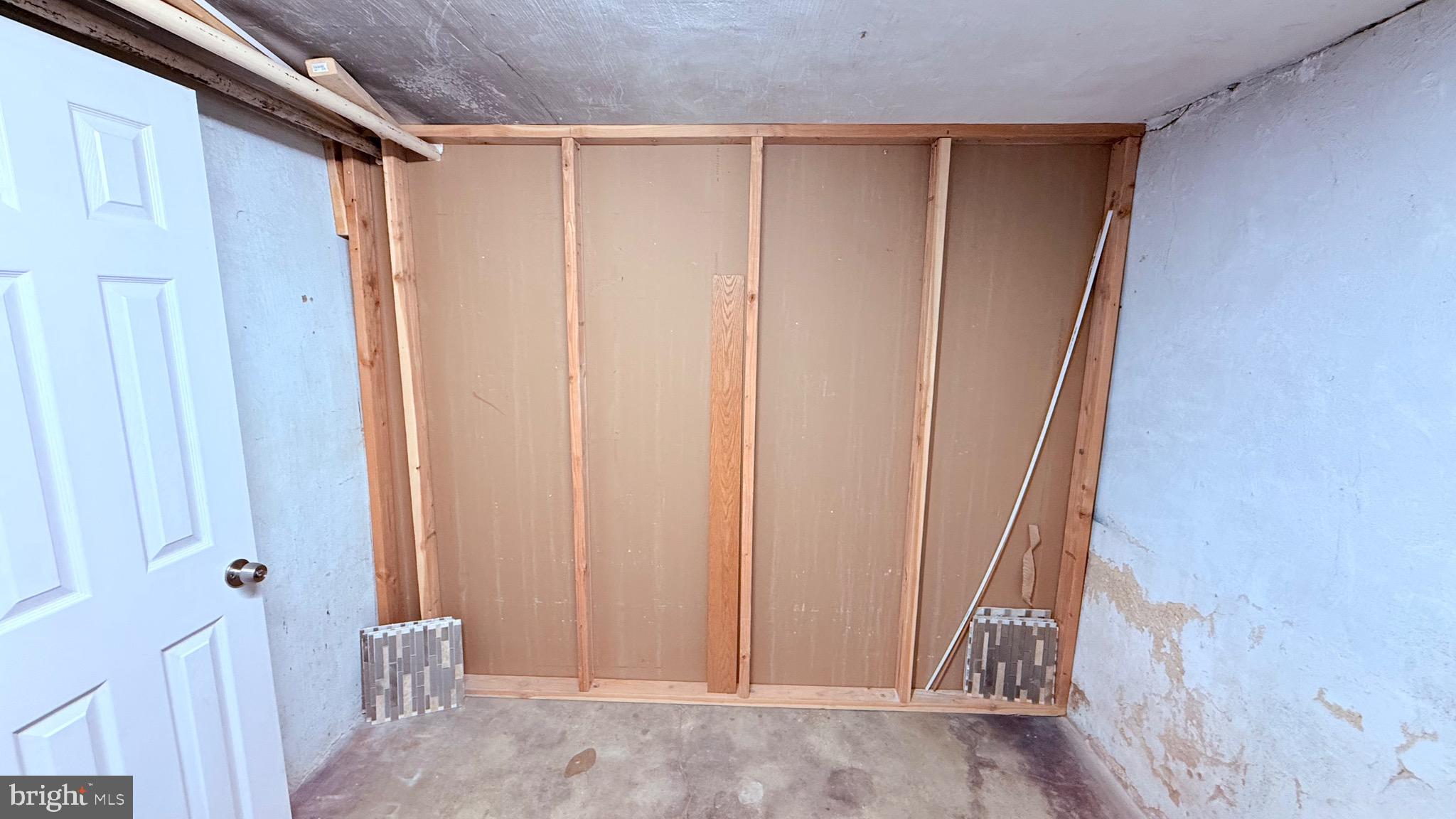 PHILADELPHIA (NORTHEAST) - Residential