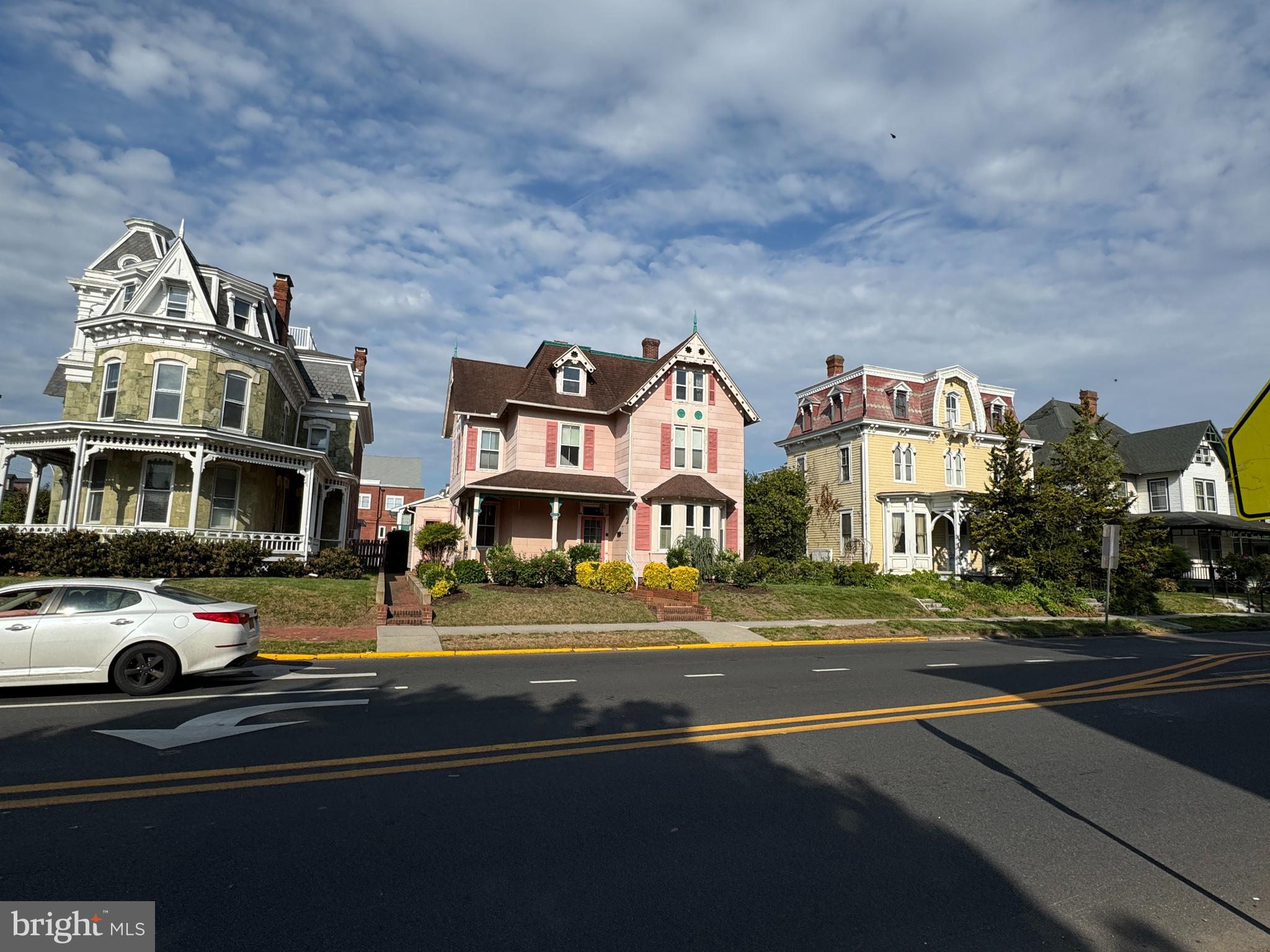 10 N STATE STREET