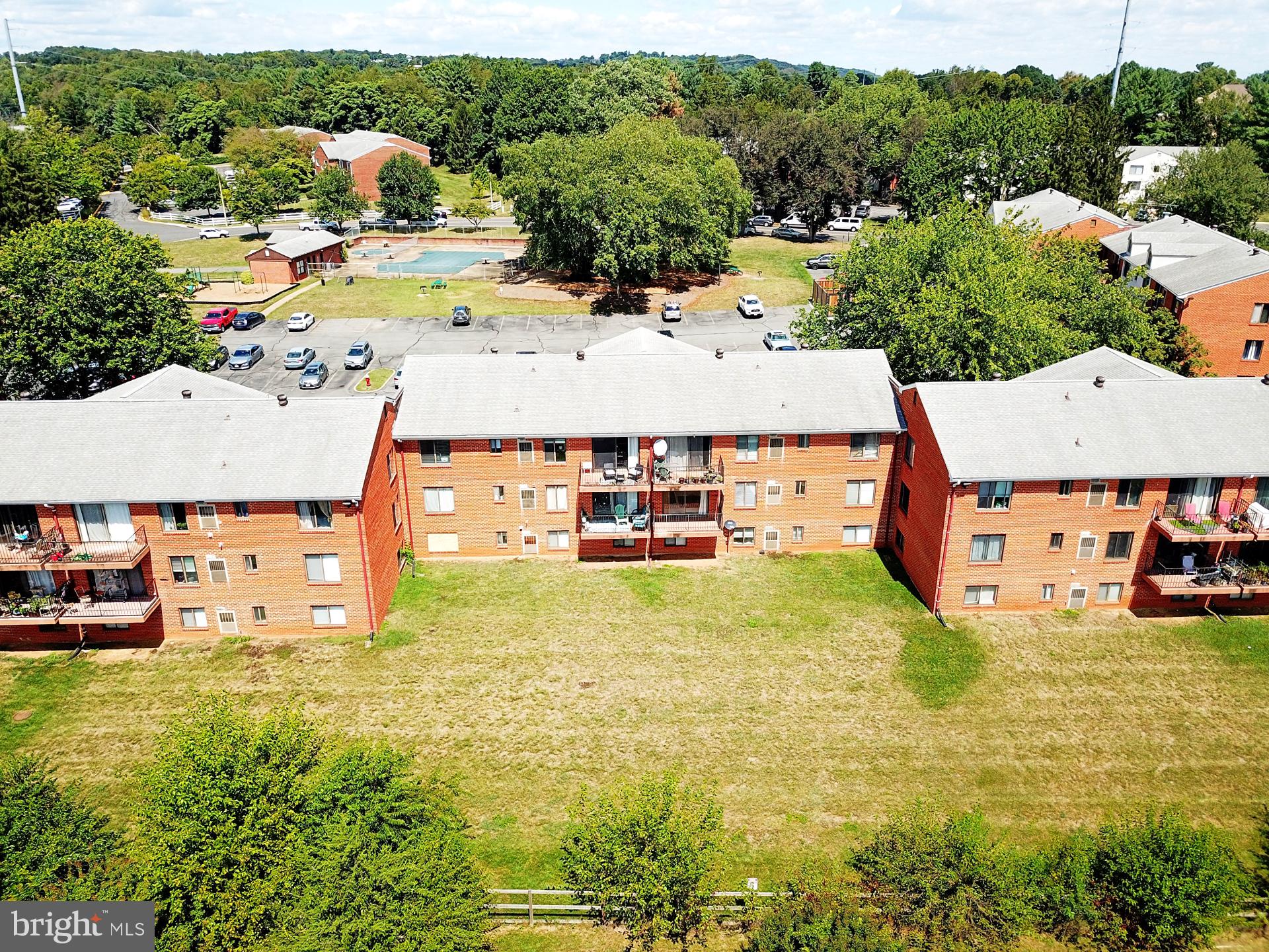 125 CLUBHOUSE DRIVE P SW 5