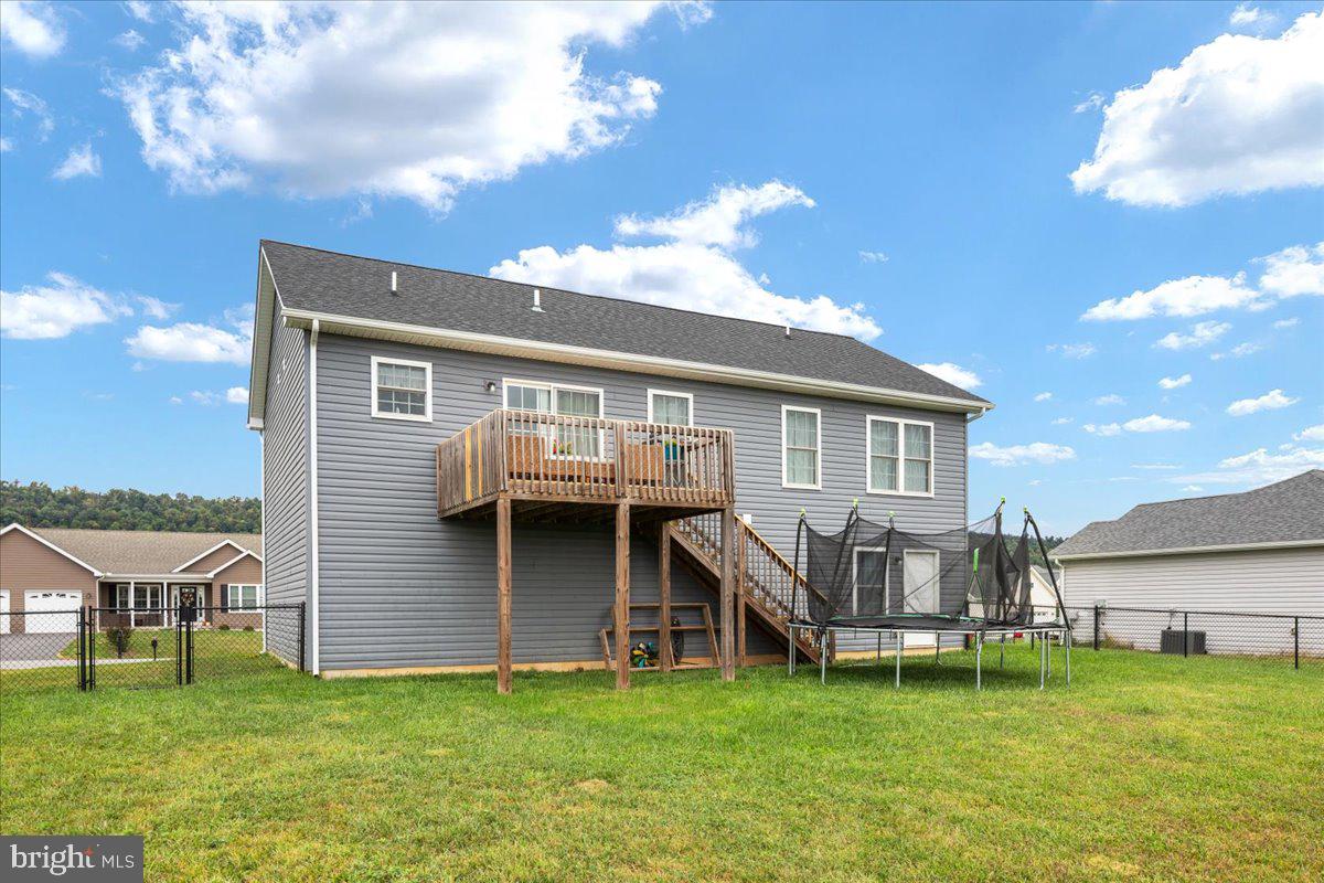 513 DUCKWOODS LANE