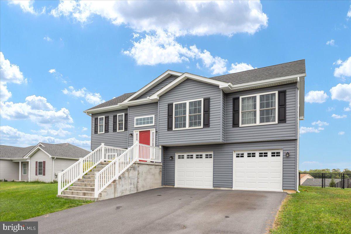 513 DUCKWOODS LANE