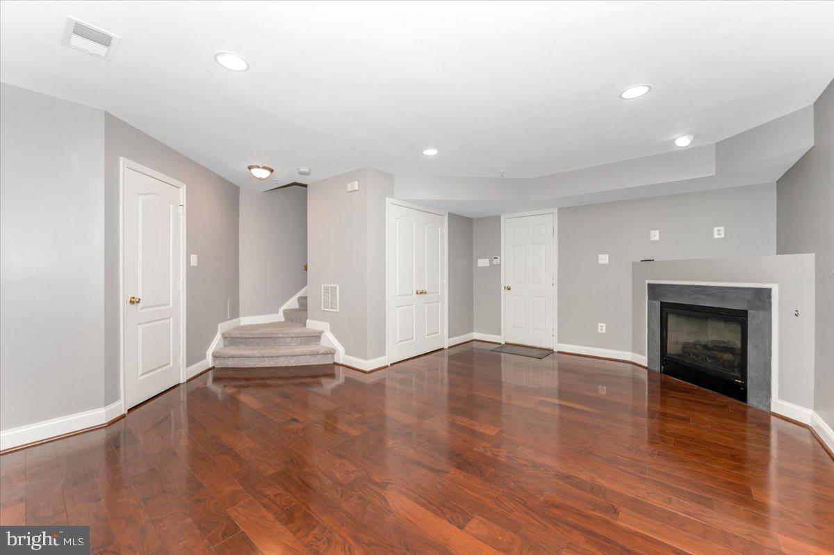 CLARKSBURG TOWN CENTER - Residential