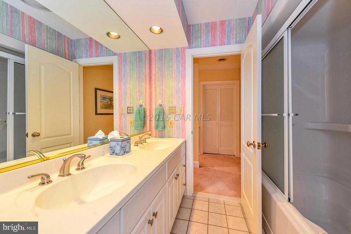 HERON HARBOUR - Residential