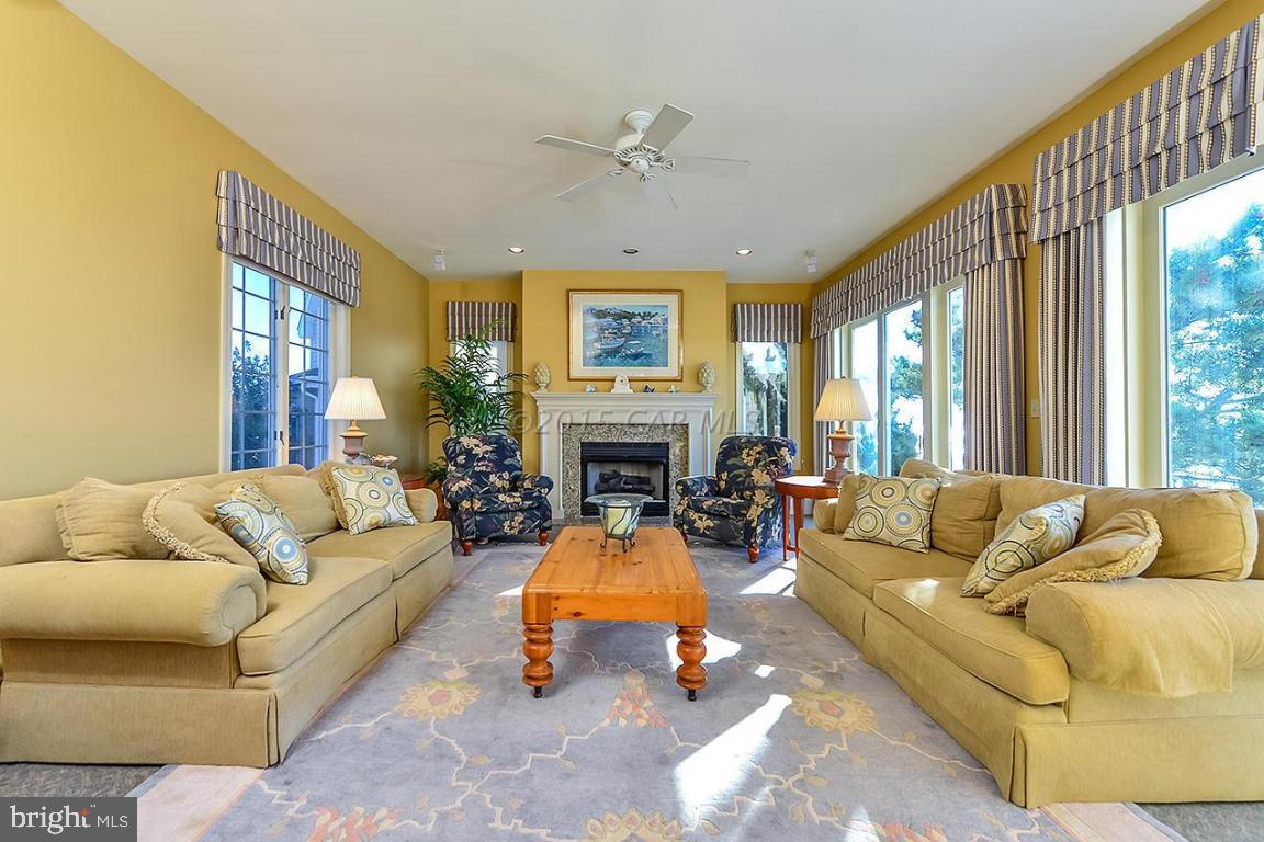 HERON HARBOUR - Residential