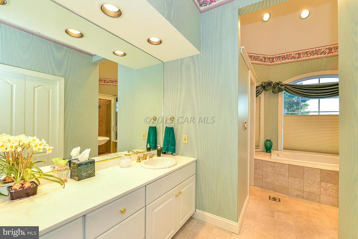 HERON HARBOUR - Residential