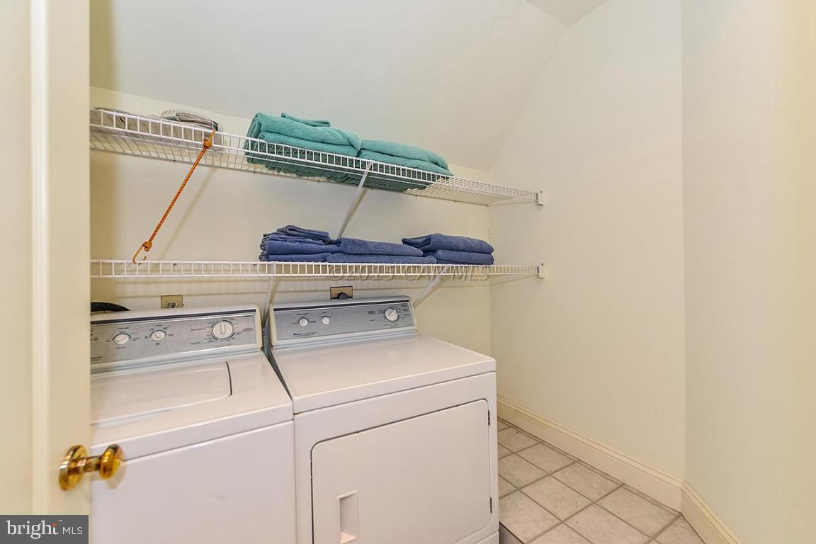 HERON HARBOUR - Residential