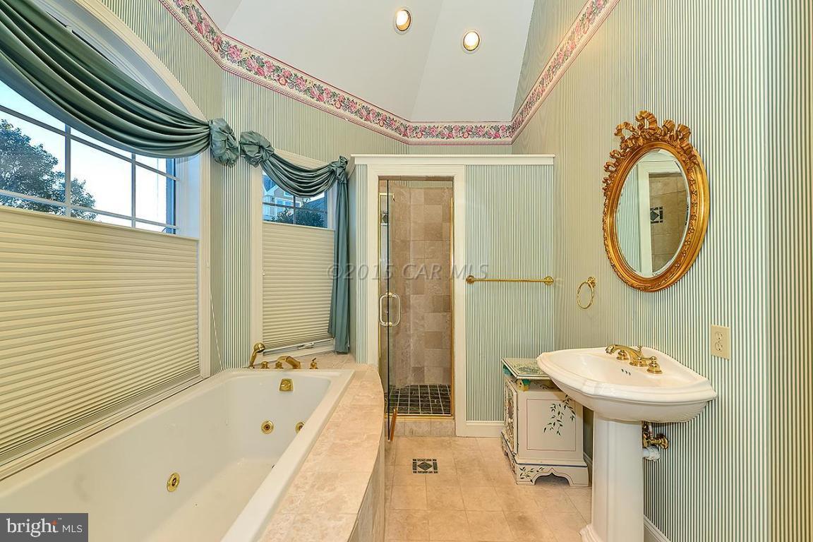 HERON HARBOUR - Residential